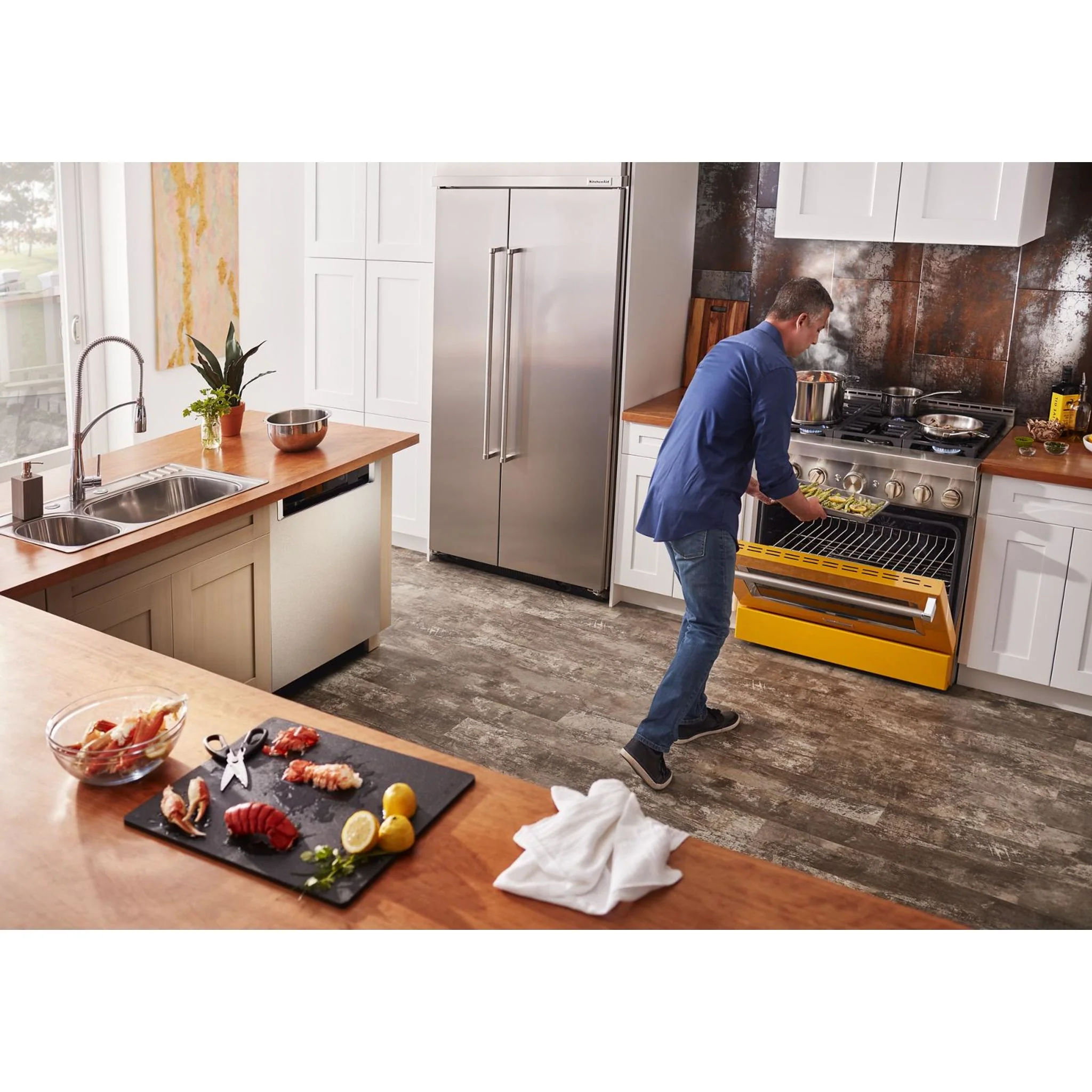 KitchenAid  36'' Smart Commercial-Style Gas Range with 6 Burners - Yellow Pepper (KFGC506JYP) - Image 61