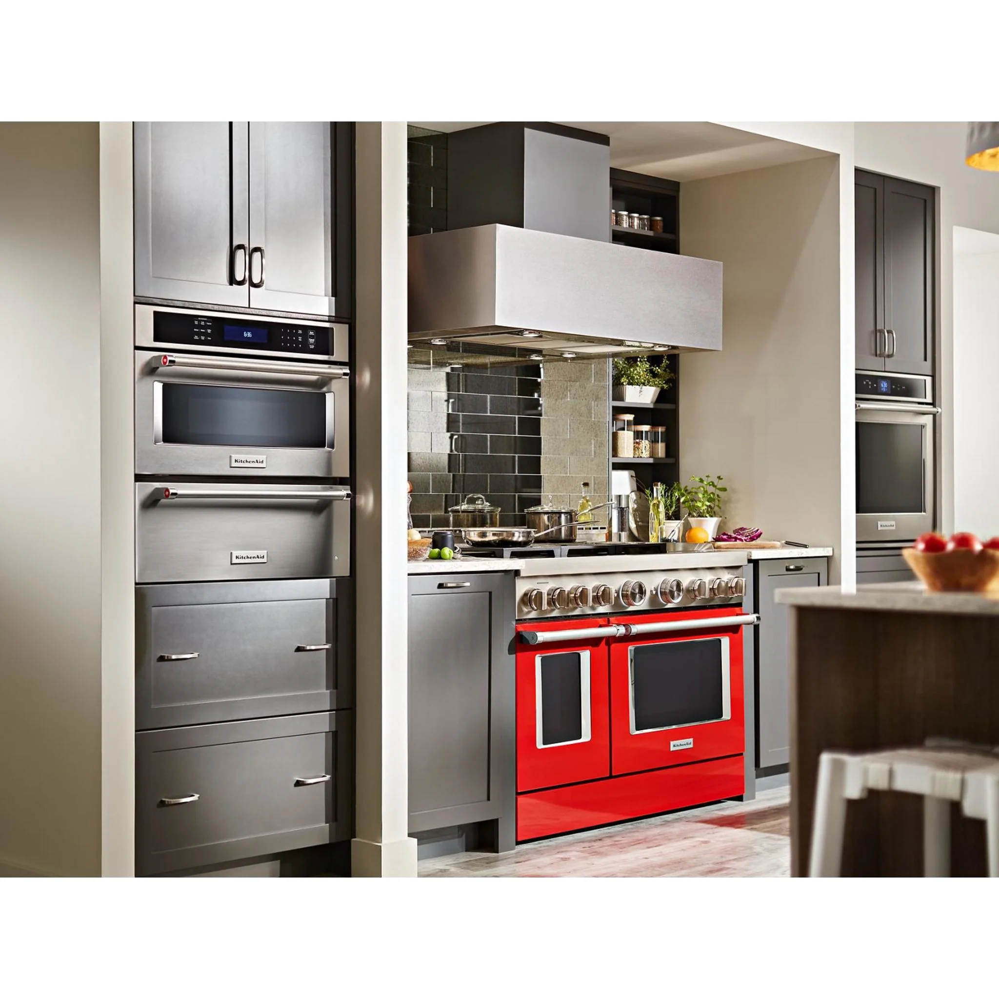 KitchenAid  48'' Smart Commercial-Style Gas Range with Griddle - Passion Red (KFGC558JPA) - Image 25