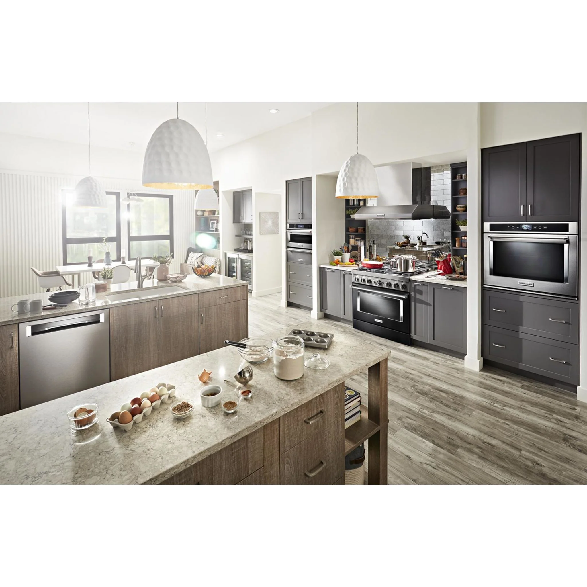 KitchenAid  36'' Smart Commercial-Style Gas Range with 6 Burners - Imperial Black (KFGC506JBK) - Image 46