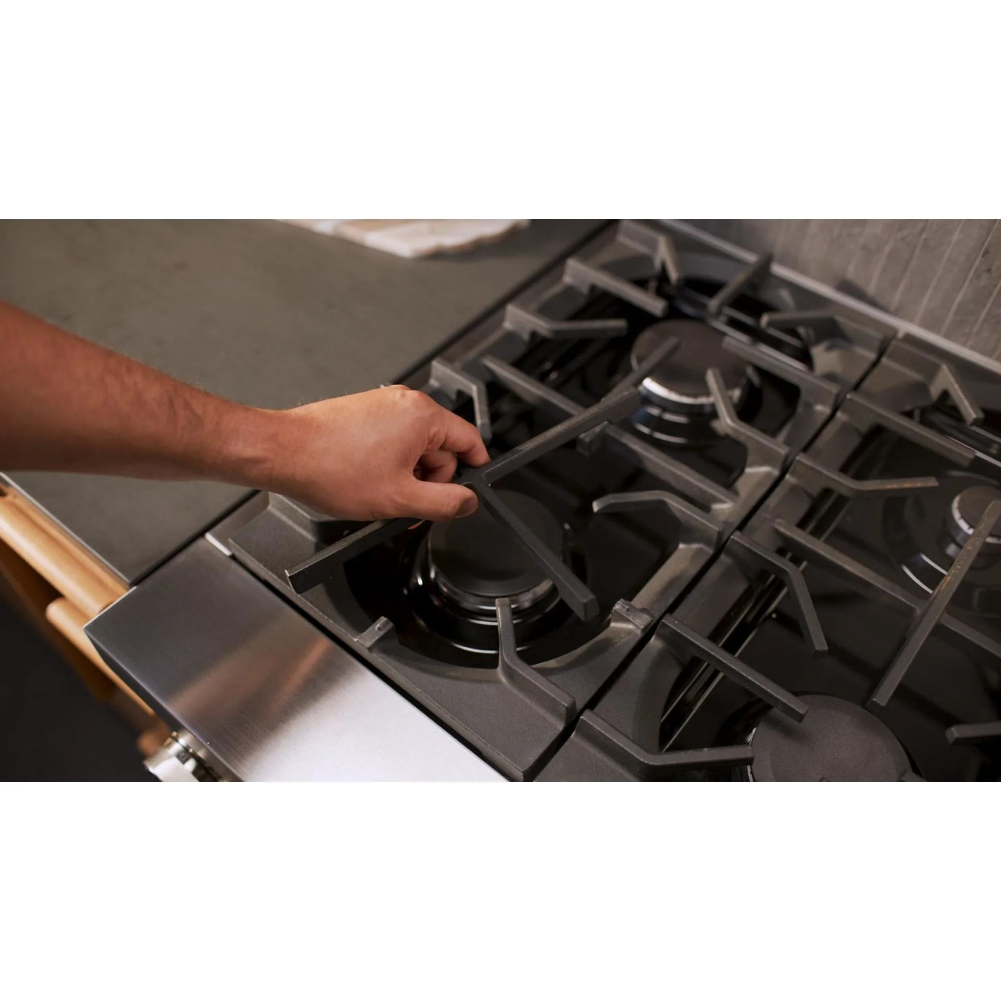 KitchenAid 36-Inch 6 Burner Commercial-Style Gas Range with No Preheat Air Fry Mode -Stainless Steel (KFGS936SSS) - Image 11