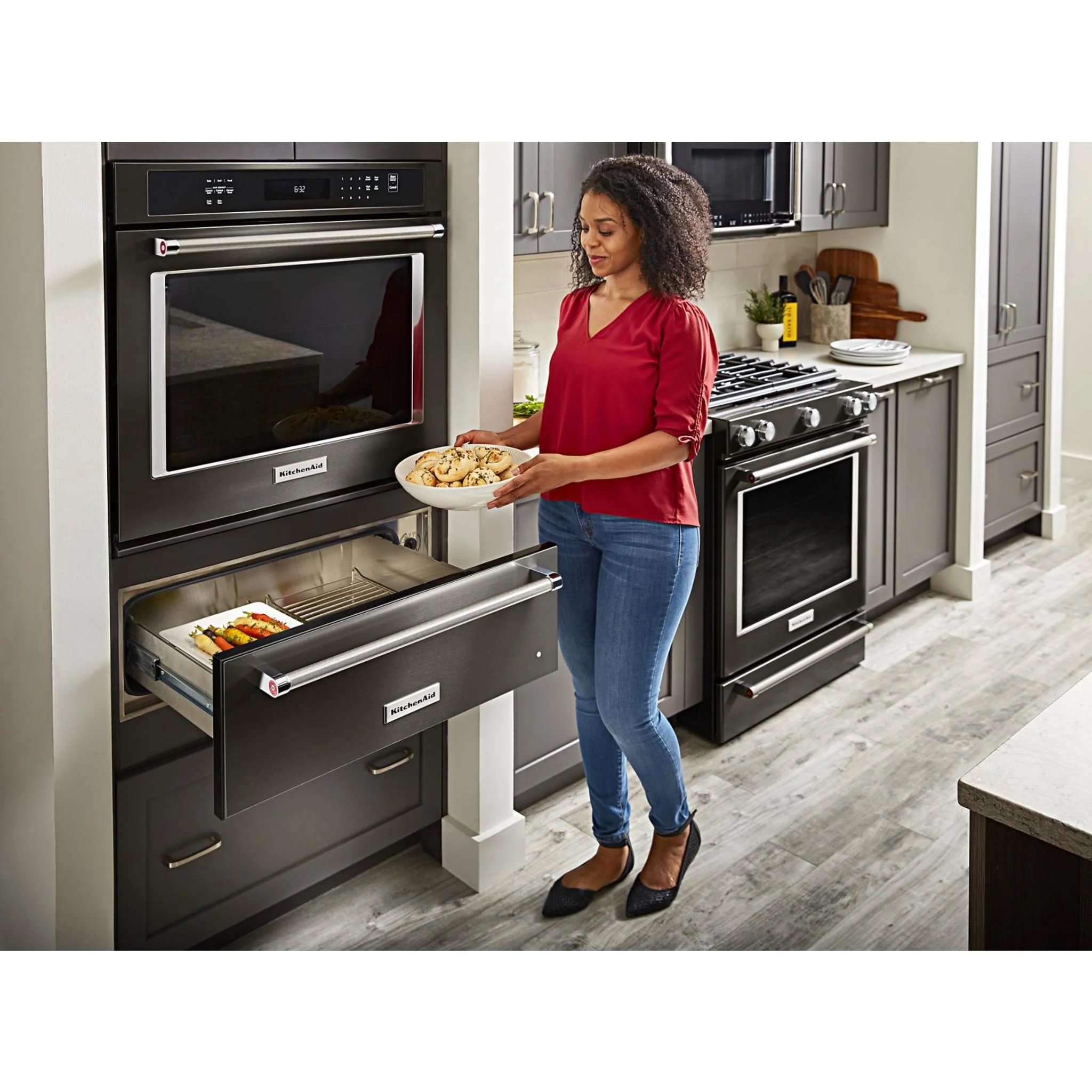 KitchenAid 30" 5-Burner Gas Slide-In Convection Range - Black Stainless (KSGG700EBS) - Image 7