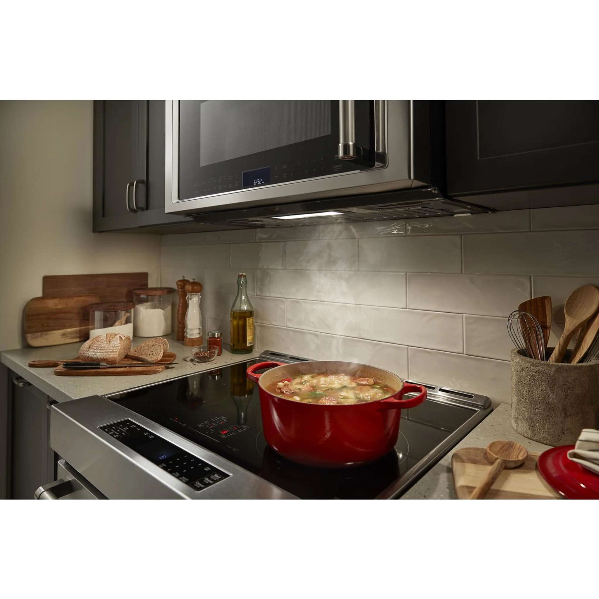 KitchenAid  30" 4-Element Induction Convection Front Control Range with Baking Drawer (KSIB900ESS) - Image 16