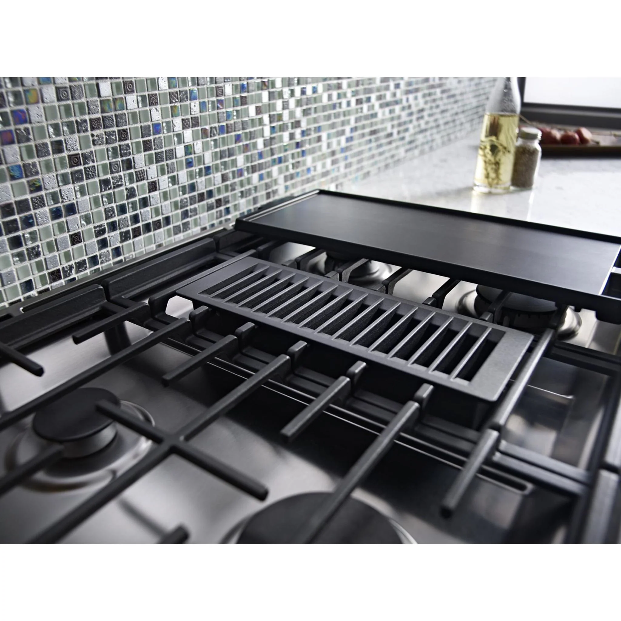 KitchenAid 30-Inch 4-Burner Dual Fuel Downdraft Front Control Range -Stainless Steel (KSDG950ESS) - Image 29