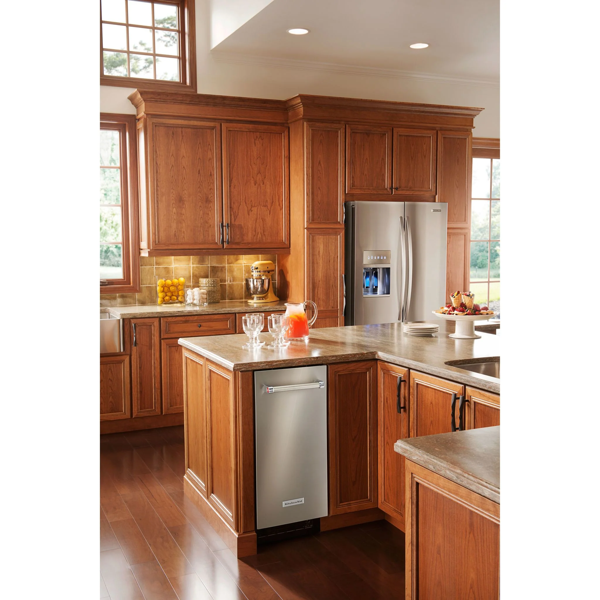 KitchenAid 15'' Automatic Ice Maker with PrintShield Finish - Stainless Steel (KUIX535HPS) - Image 11