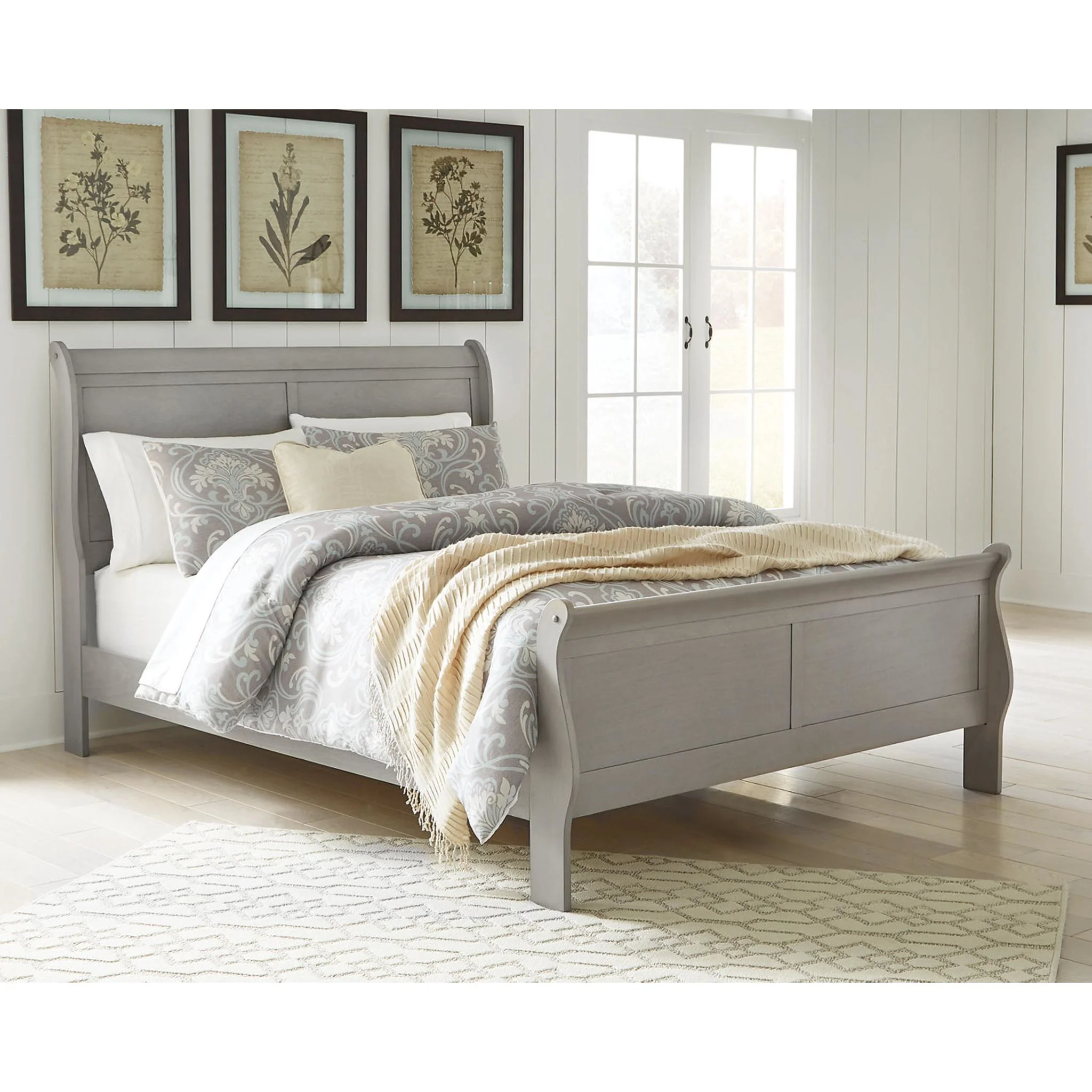 Kordasky Sleigh Bed with Mirrored Dresser - Grey - Image 6