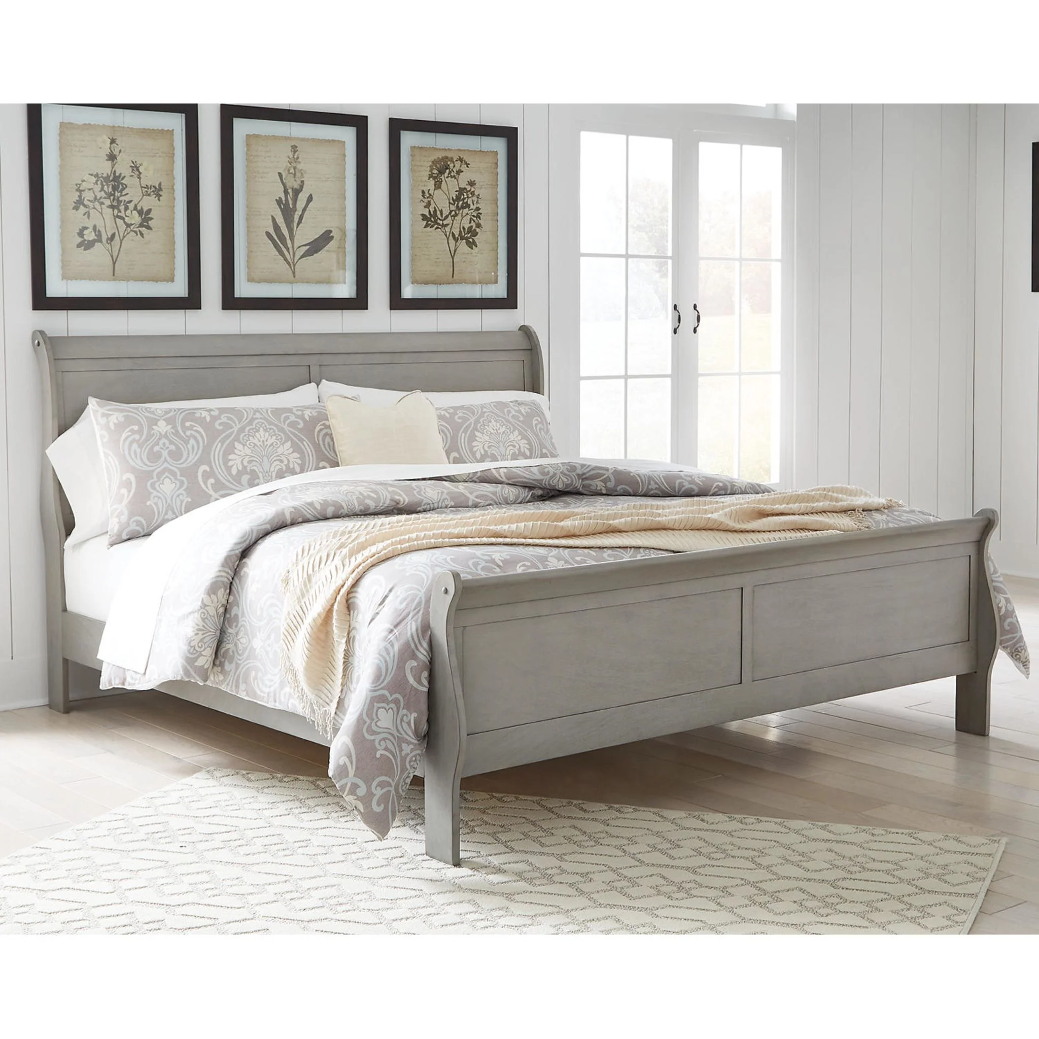 Kordasky Sleigh Bed with Mirrored Dresser - Grey - Image 63