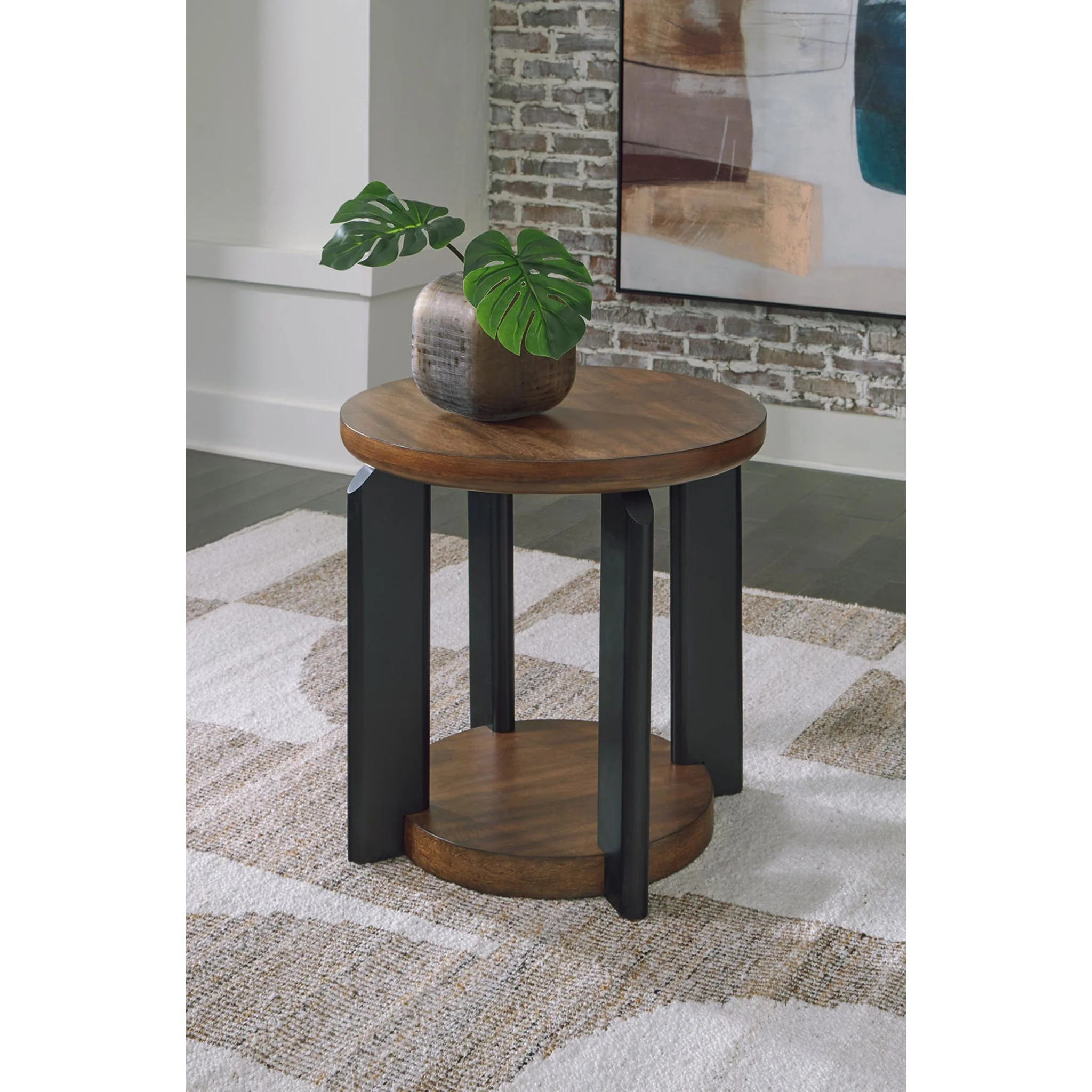Kraeburn End Table - Image 2