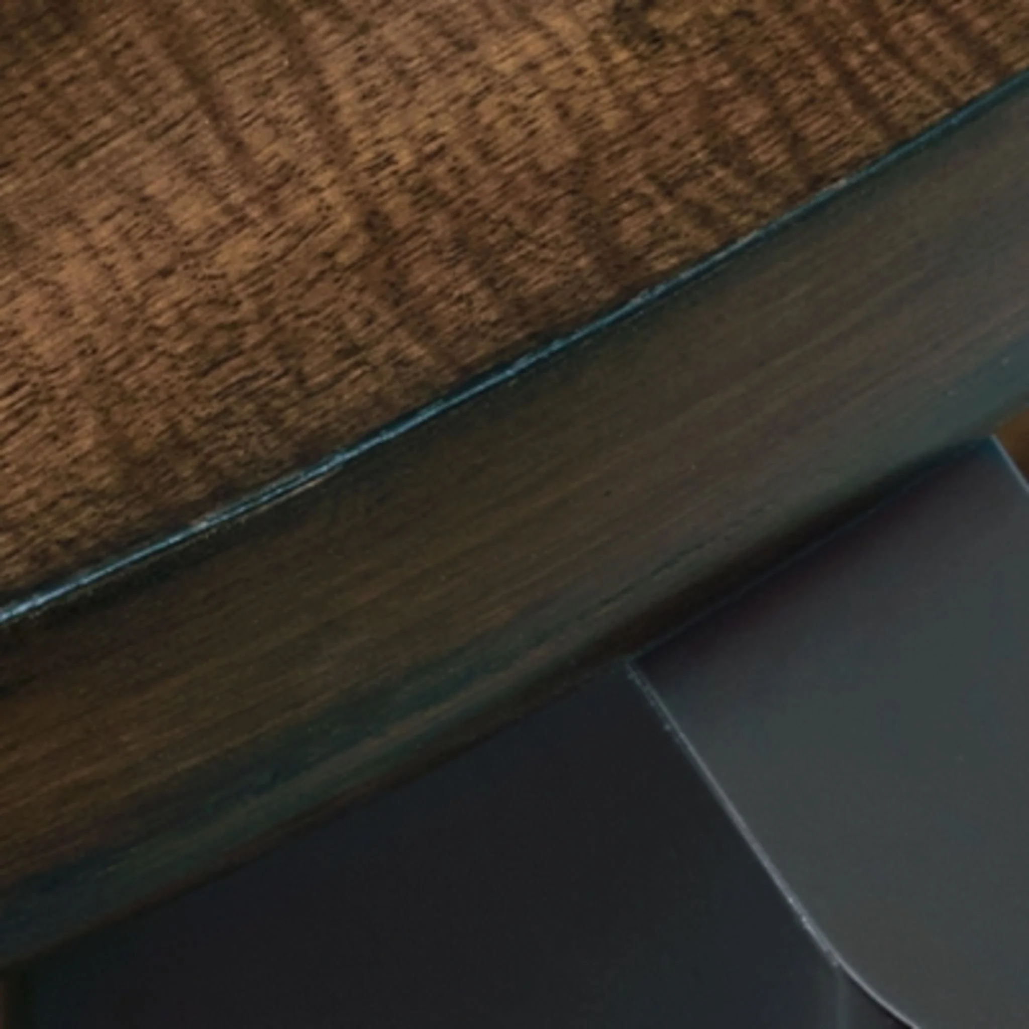 Kraeburn End Table - Image 7
