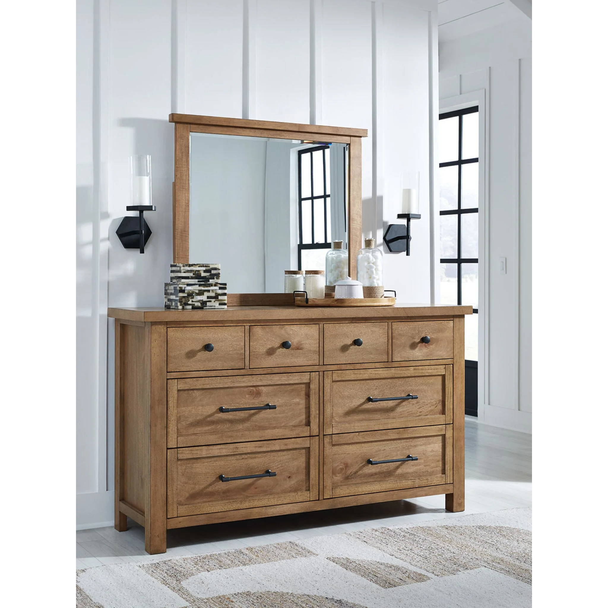 Kristiland-Exclusive 5 Piece Queen Panel Bedroom - Image 4