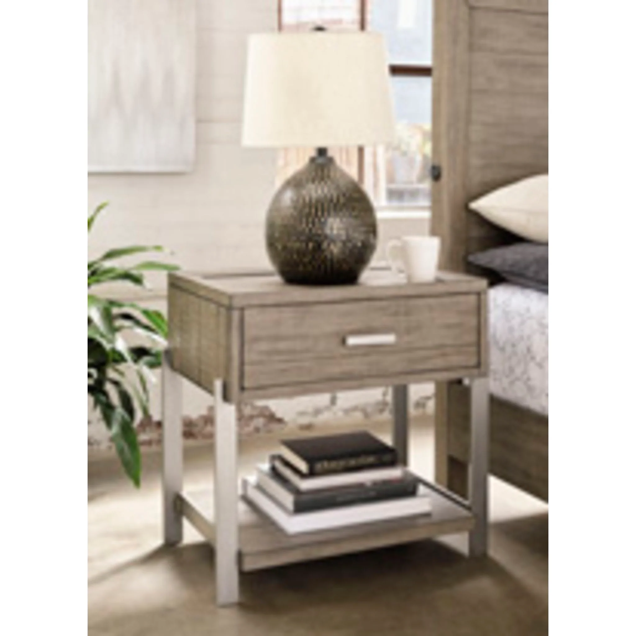 Krystanza One Drawer Nightstand - Image 4