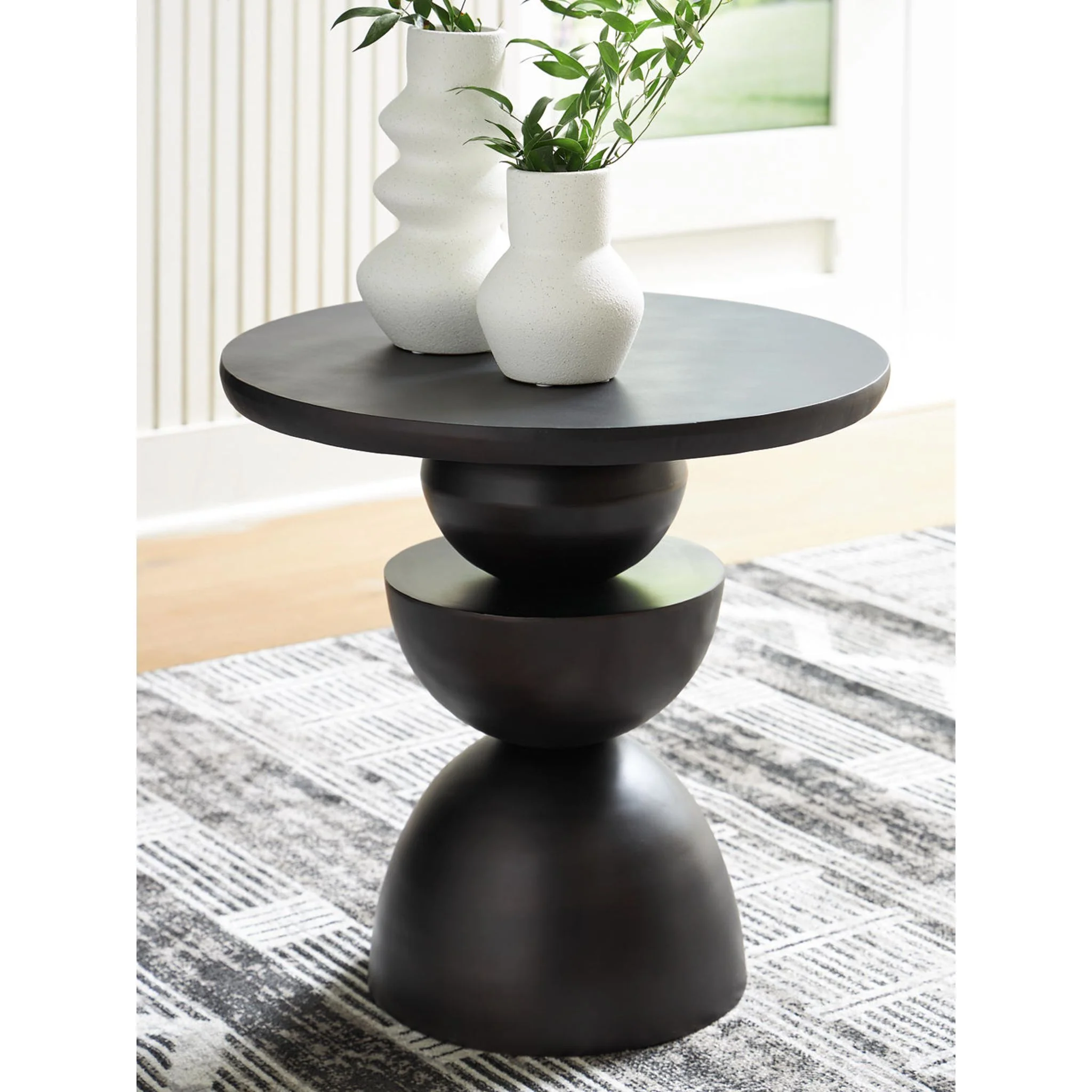 Kurtson Accent Table - Image 2