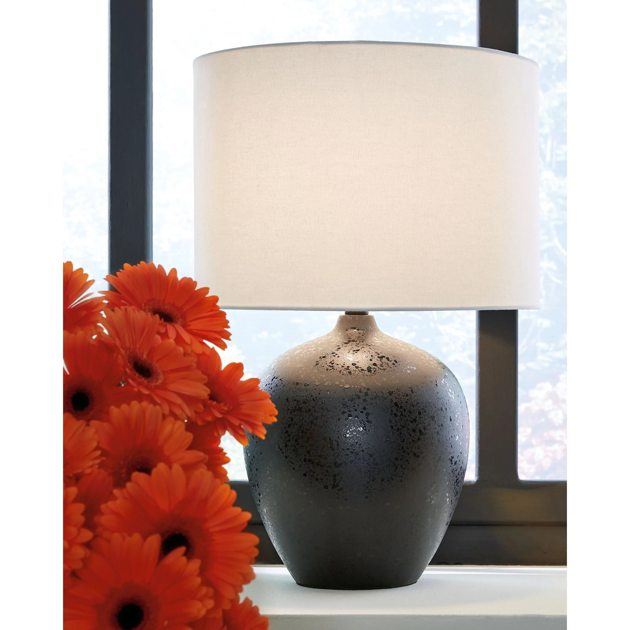 Ladstow Table Lamp (Single) - Image 2