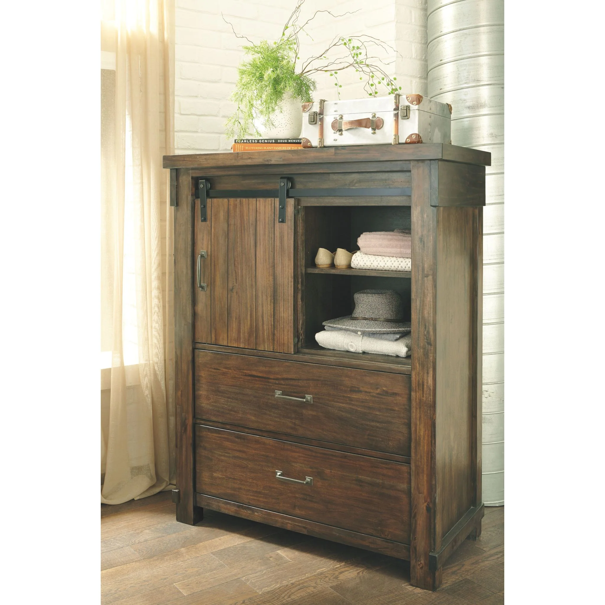 Lakeleigh Chest - Image 6