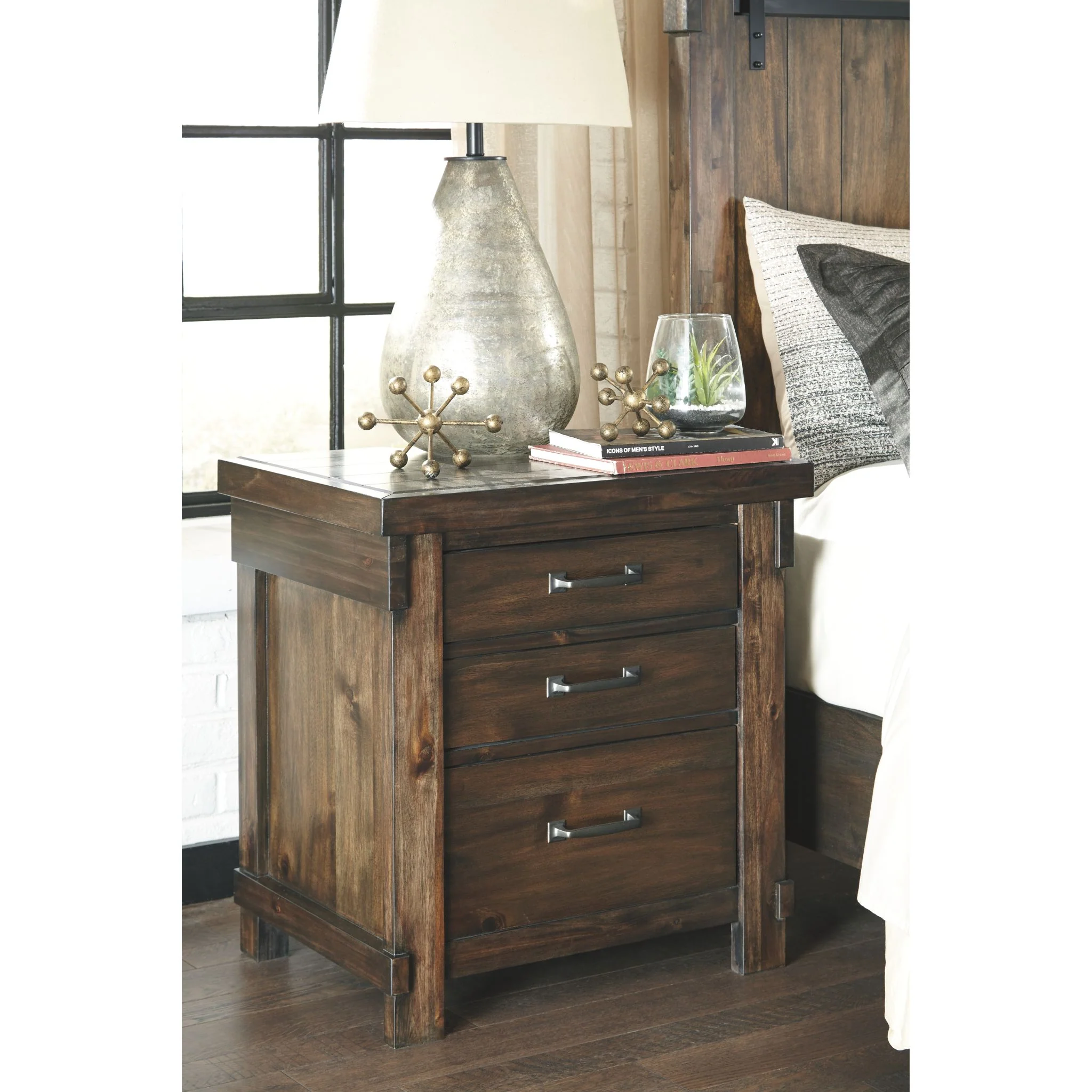Lakeleigh Three Drawer Nightstand - Image 6