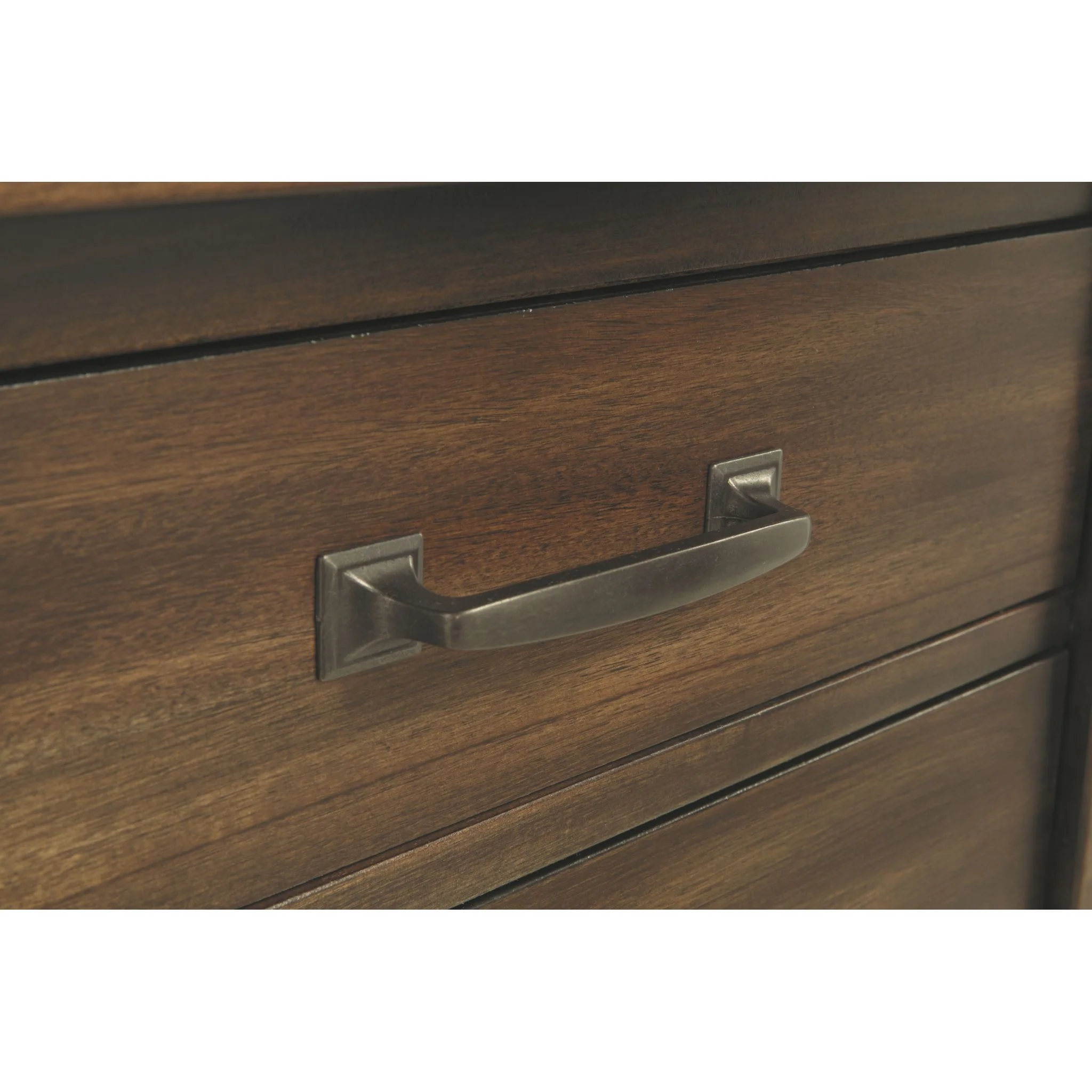 Lakeleigh Three Drawer Nightstand - Image 9