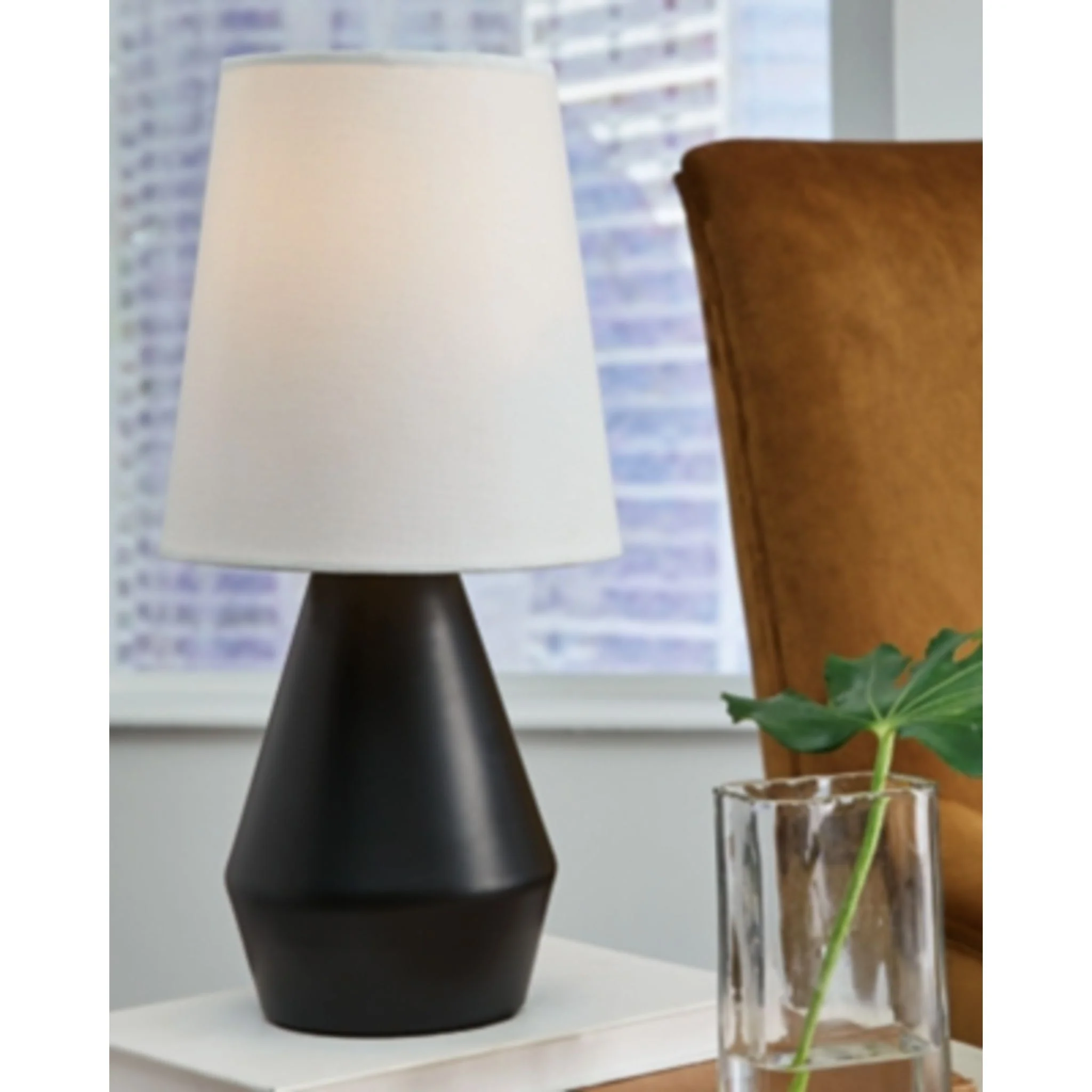 Lanry Metal Table Lamp (1/CN) - Image 3