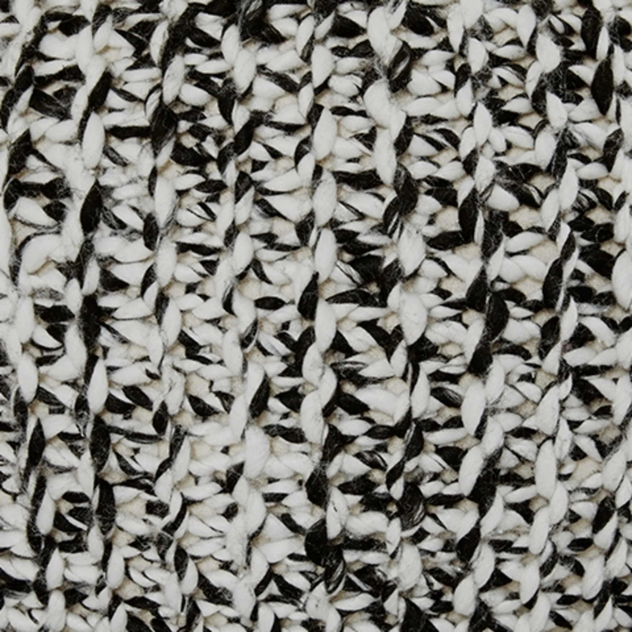 Latricia Pouf - Image 3