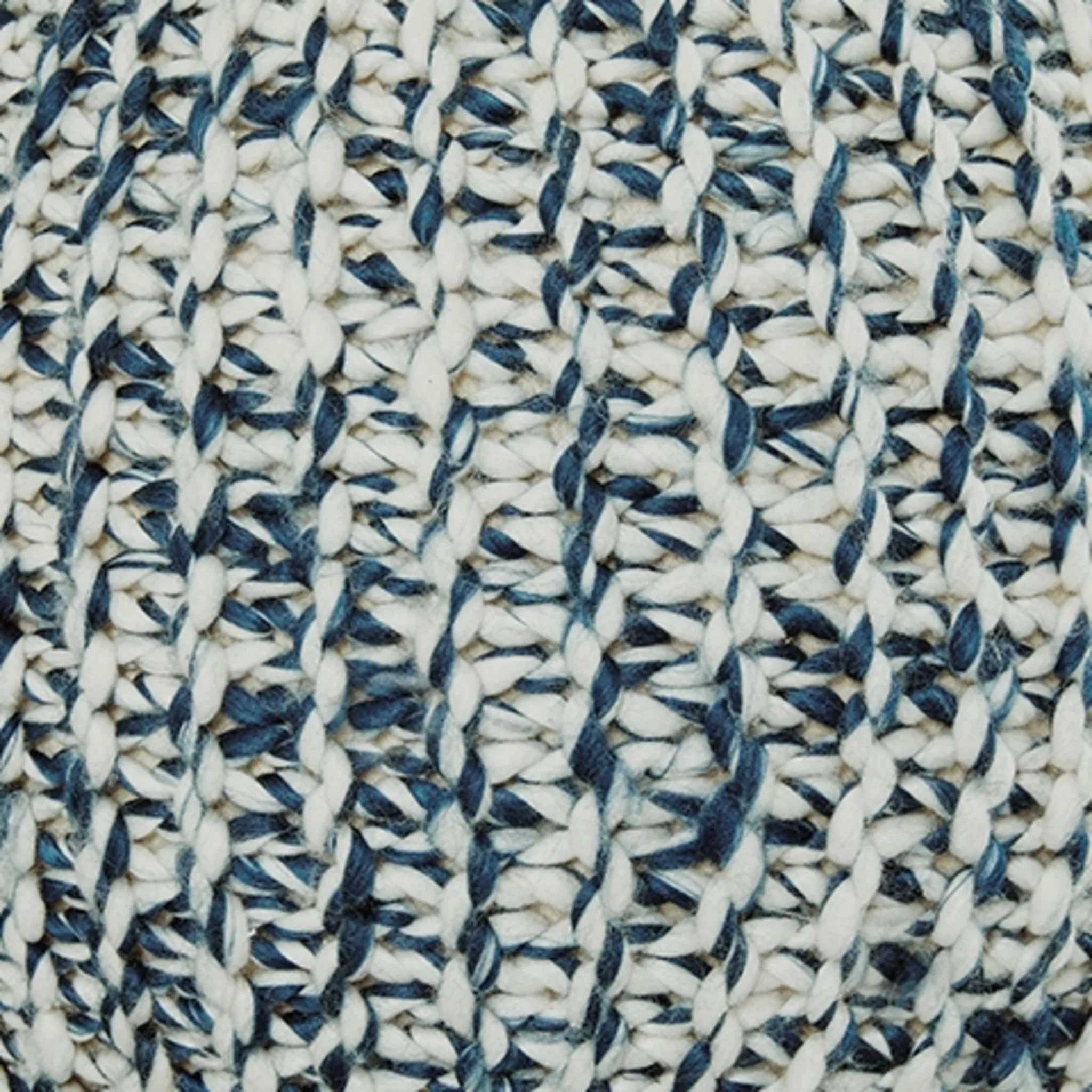 Latricia Pouf - Image 3