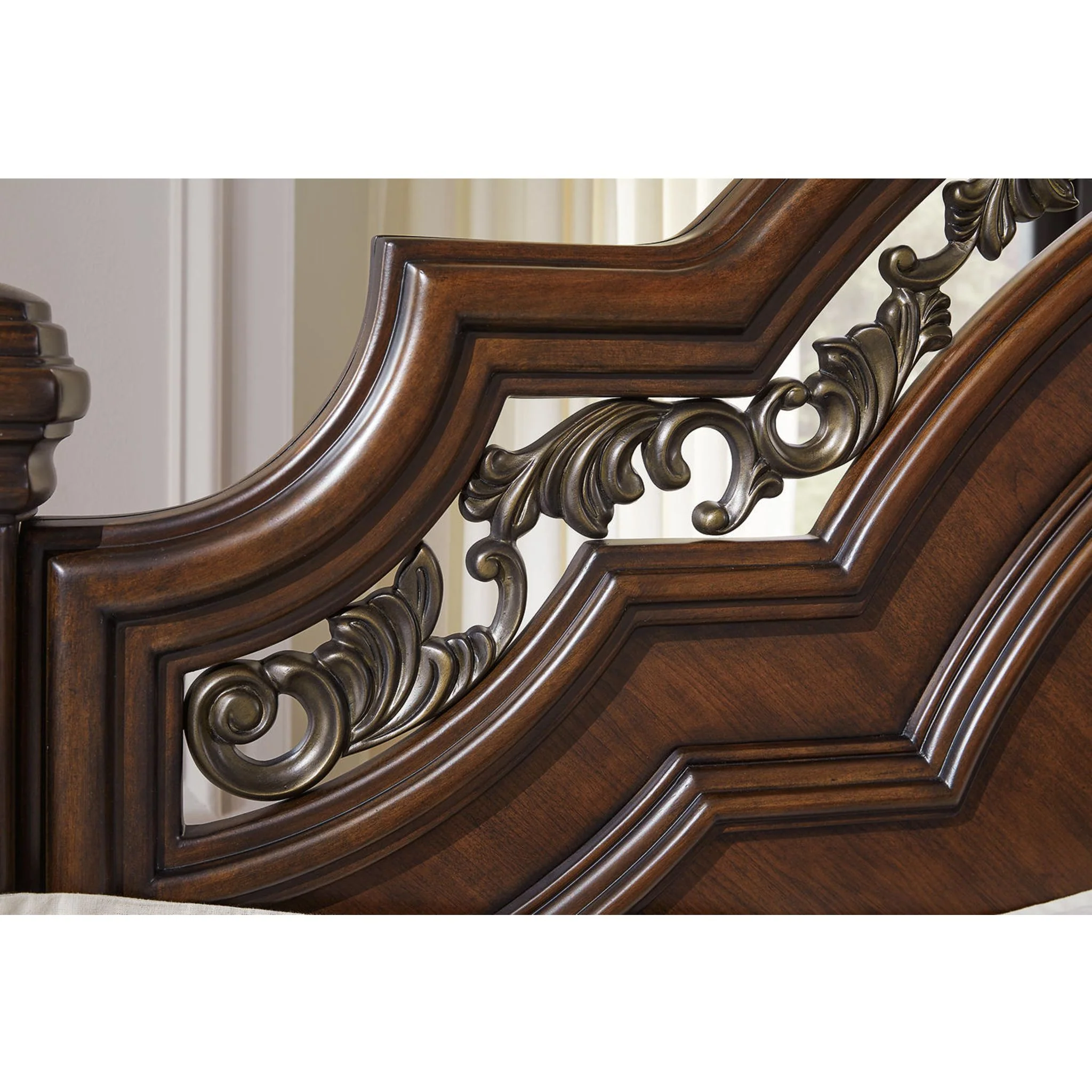 Lavinton Poster Bed - Image 19