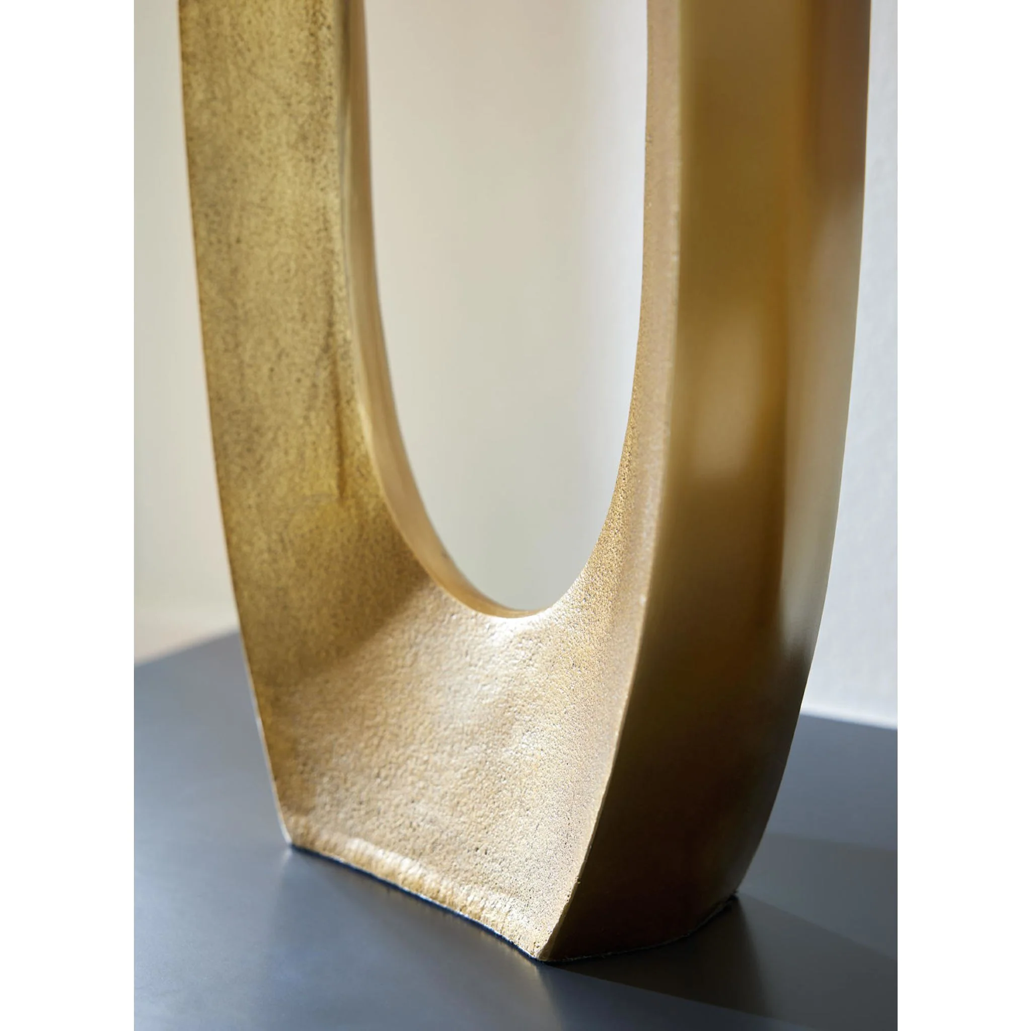 Lawtonville Vase - Image 4