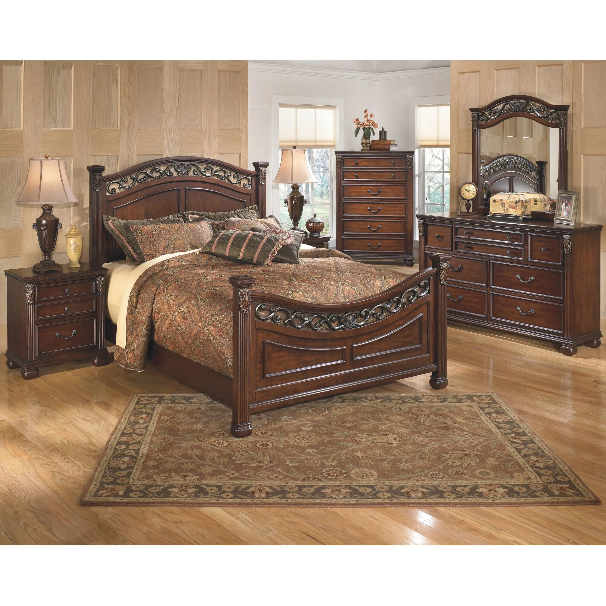 Leahlyn Panel Bed - Image 5