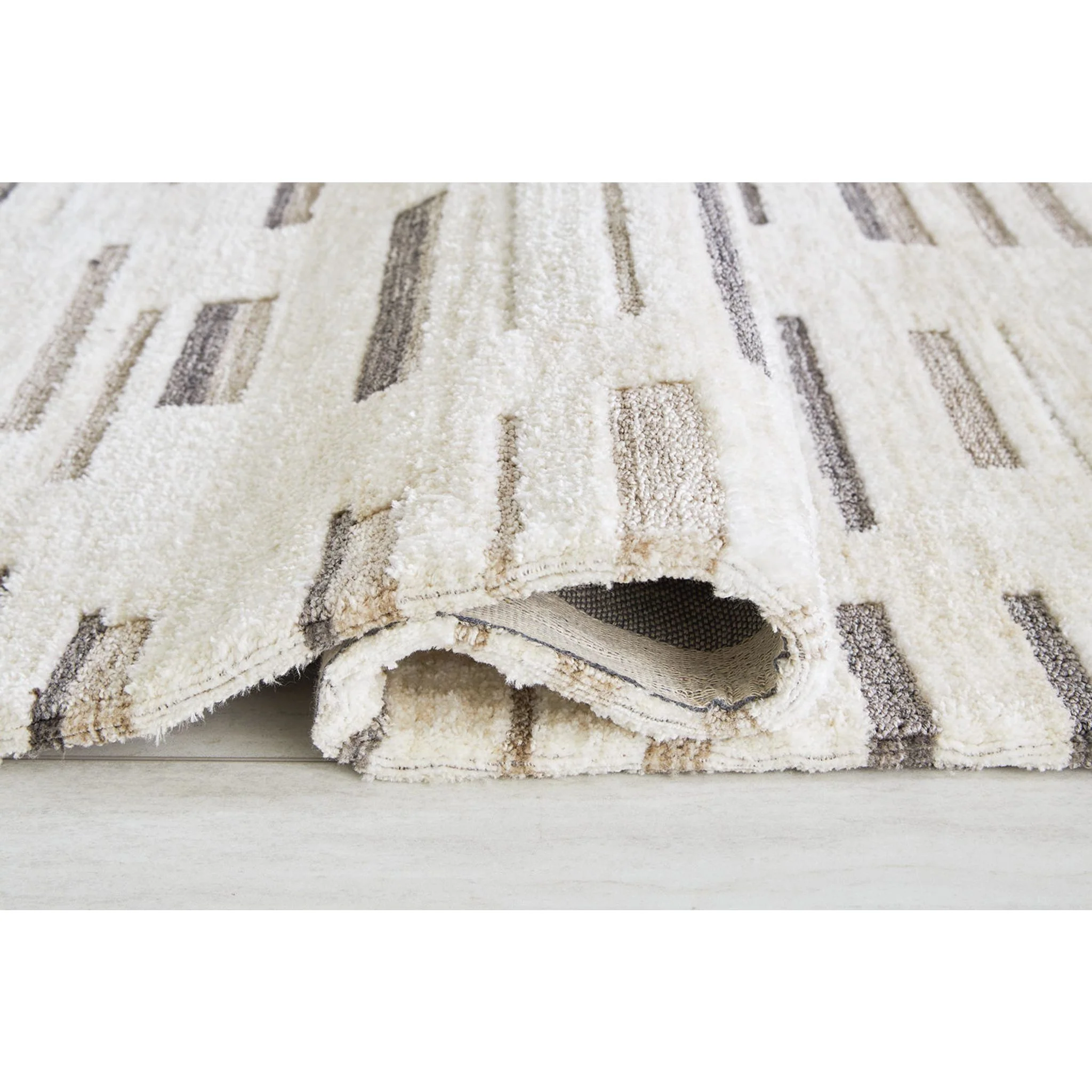 Leesdale Area Rug - Image 3