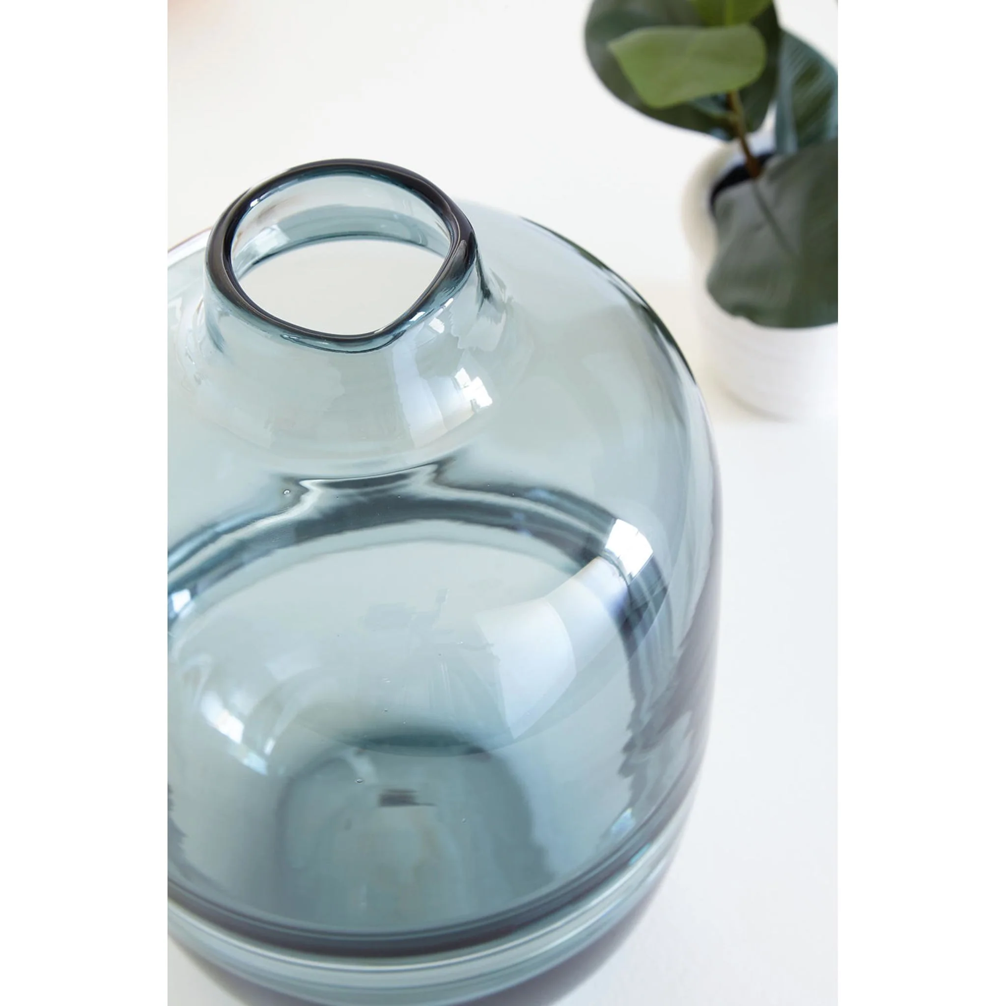 Lemmitt Vase - Image 5