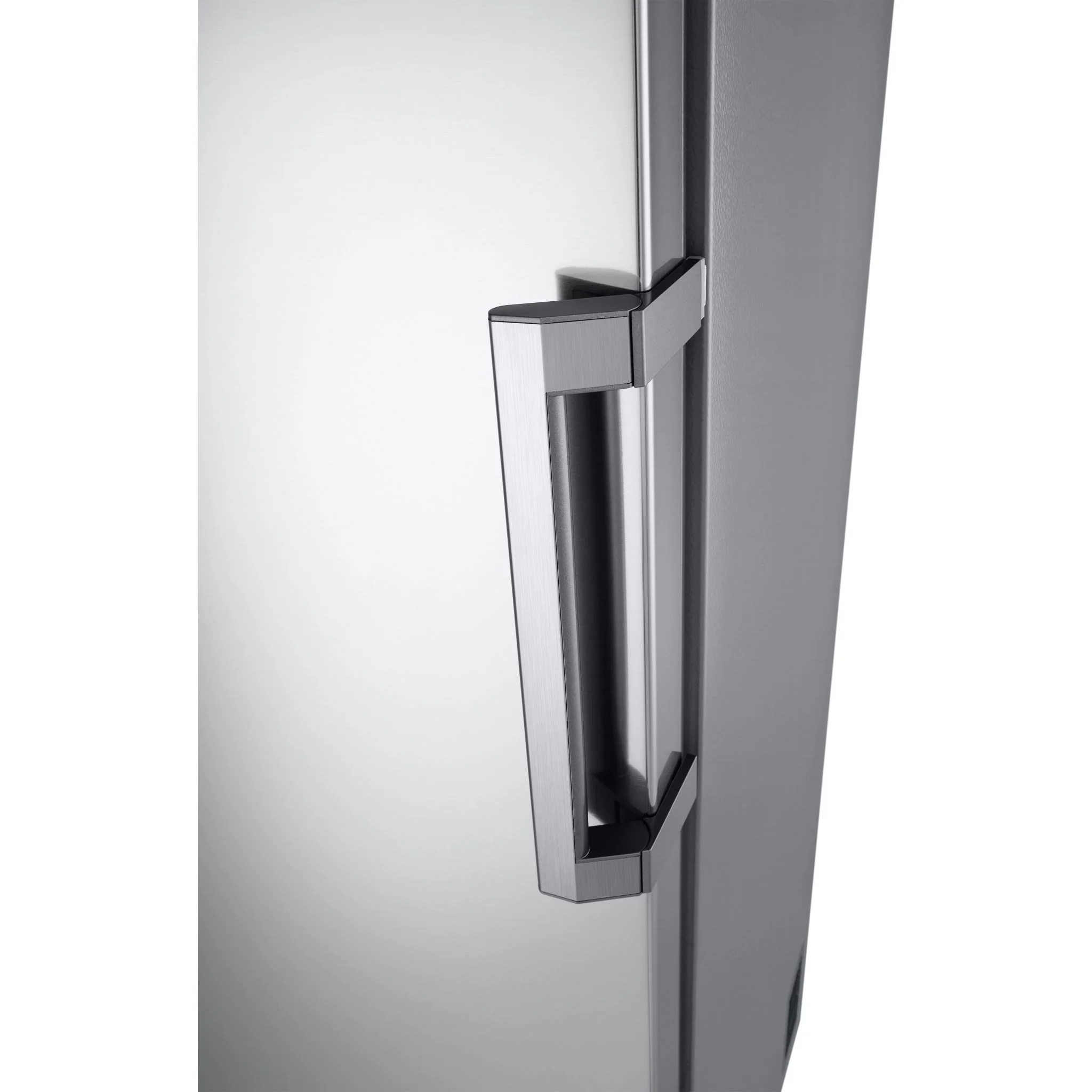 LG 11.4 cu.ft. Counter Depth Upright Freezer Column - Platinum Silver (LROFC1104V) - Image 4