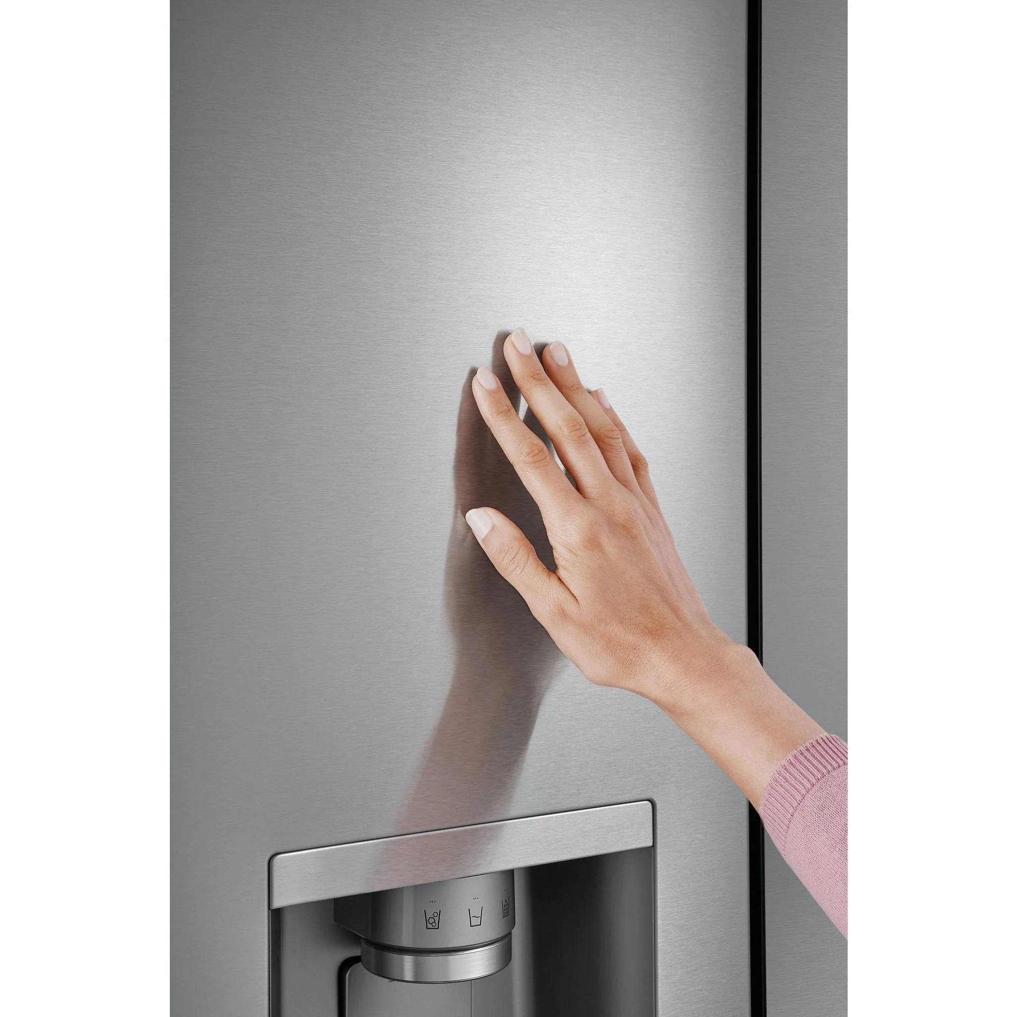 LG 31 cu. ft. Smart Standard-Depth MAX™ French Door Refrigerator with Four Types of Ice - Stainless (LRYXS3106S) - Image 6