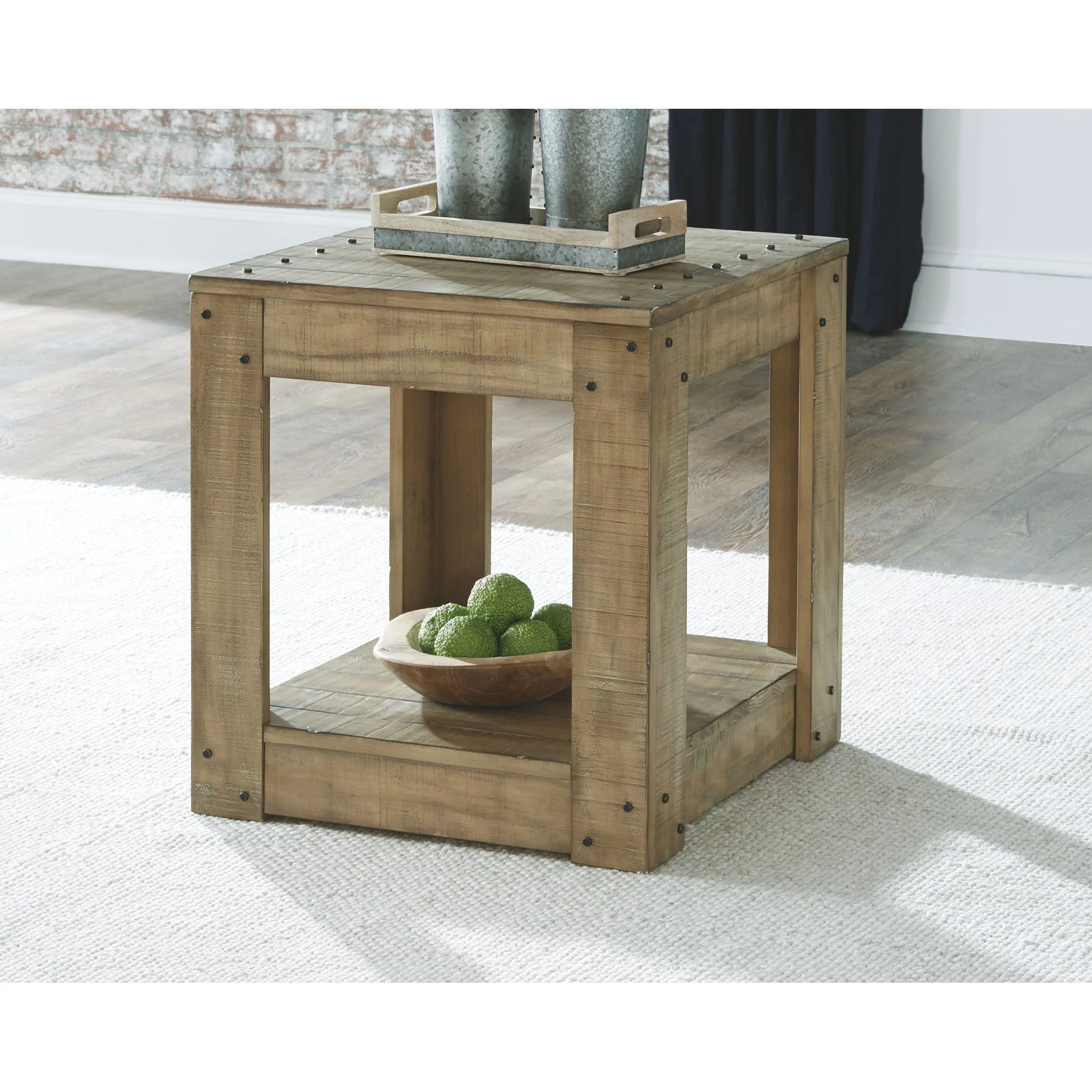 Lindalon Rectangle End Table - Image 2