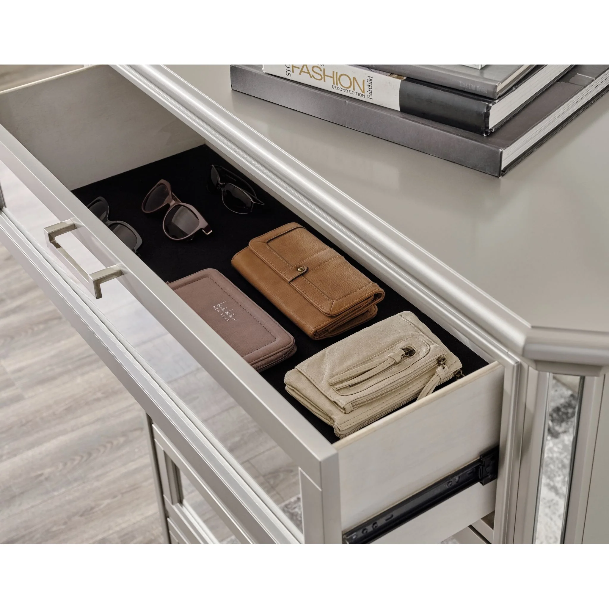 Lindenfield Chest - Image 6