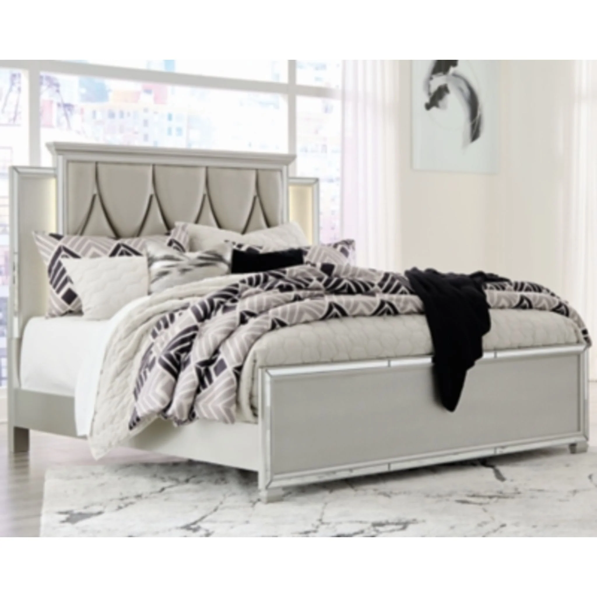 Lindenfield King Panel Bed - Image 9