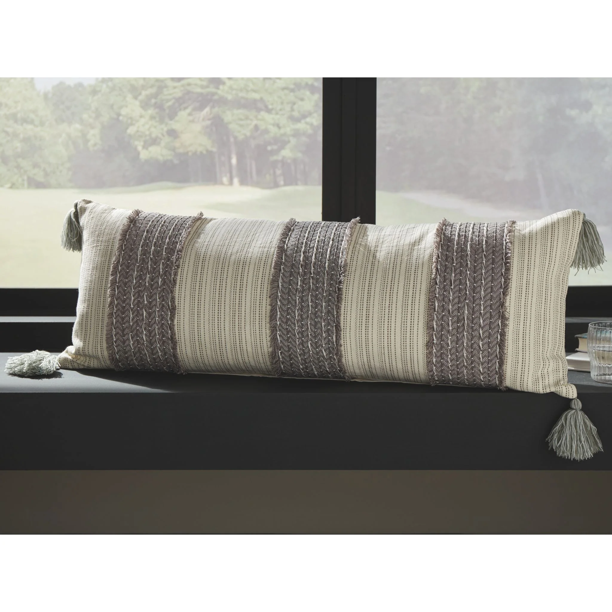 Linwood Pillow - Image 2