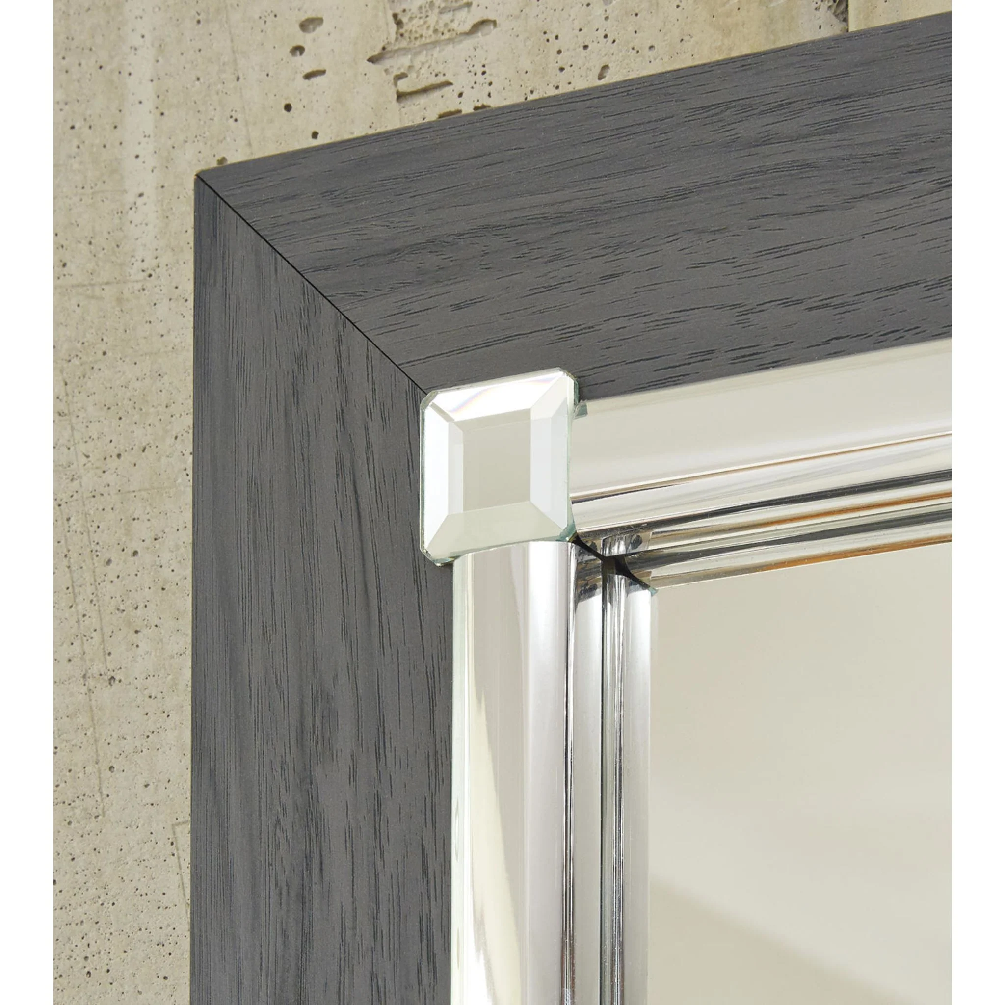 Lodanna 5 Piece Full Panel Bedroom - Image 19
