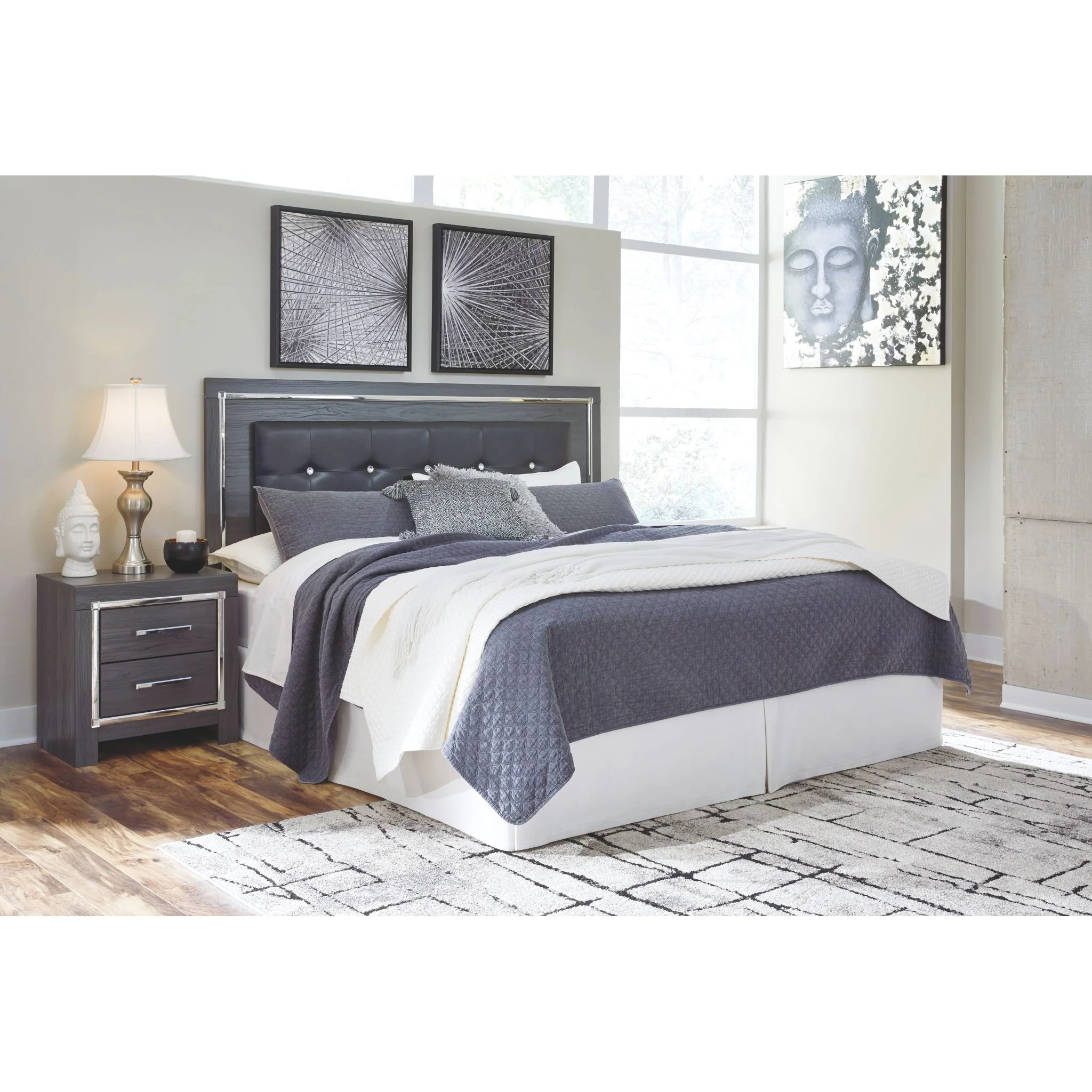 Lodanna Platform Bed - Image 26