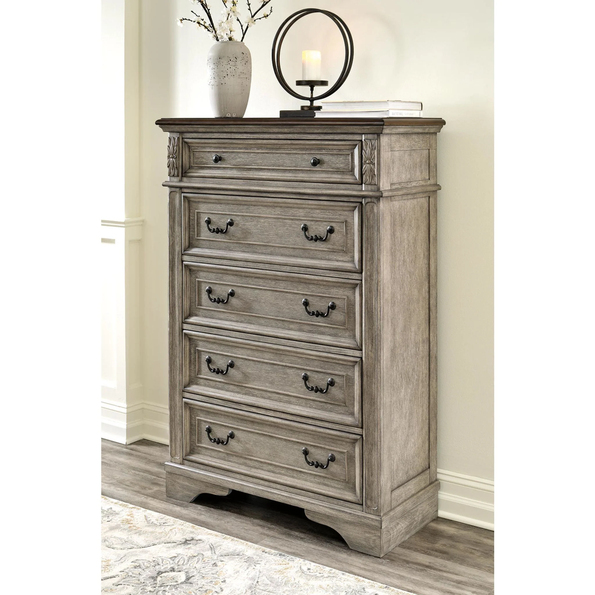 Lodenbay Chest - Image 2