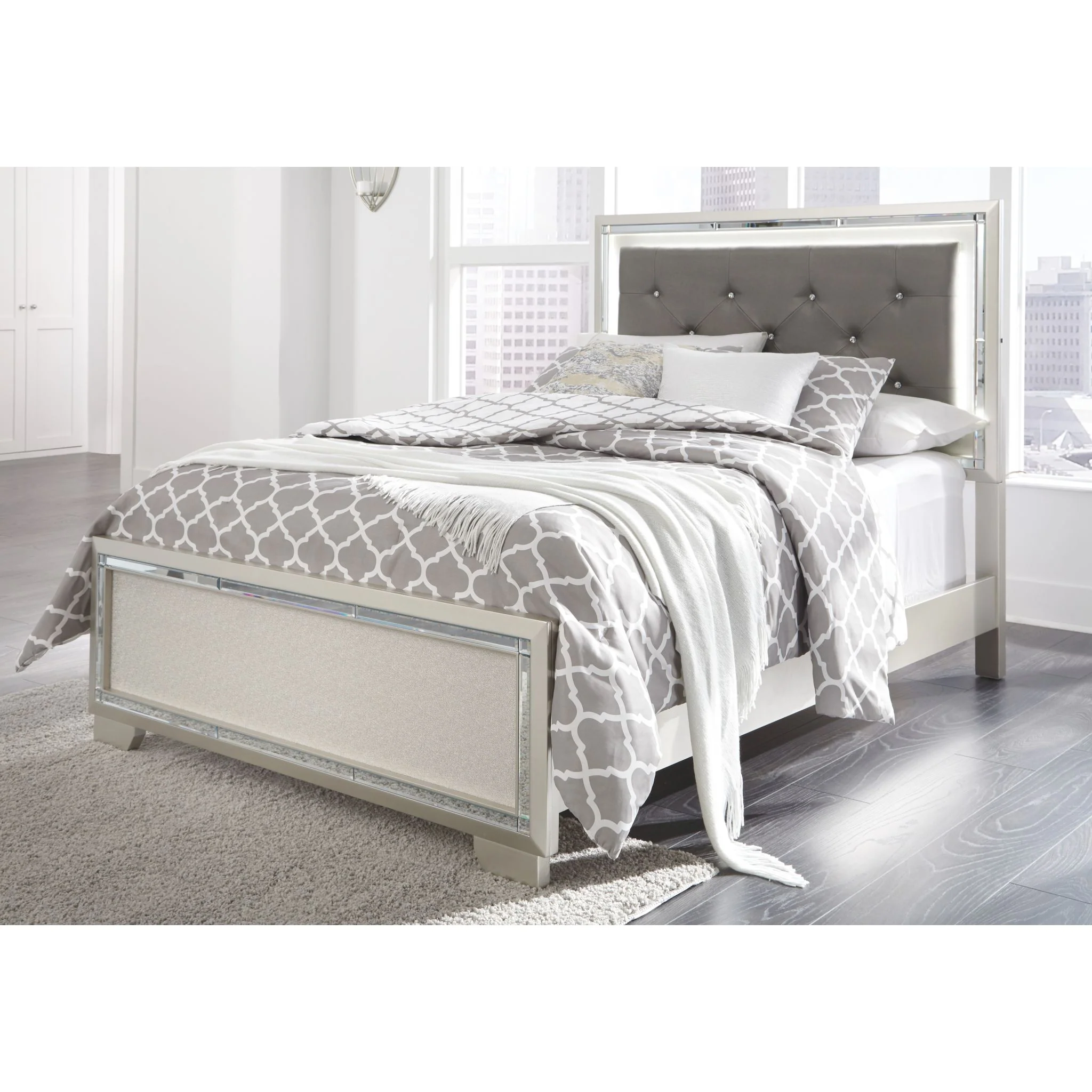 Lonnix 3 Piece Full Panel Bed - Image 5