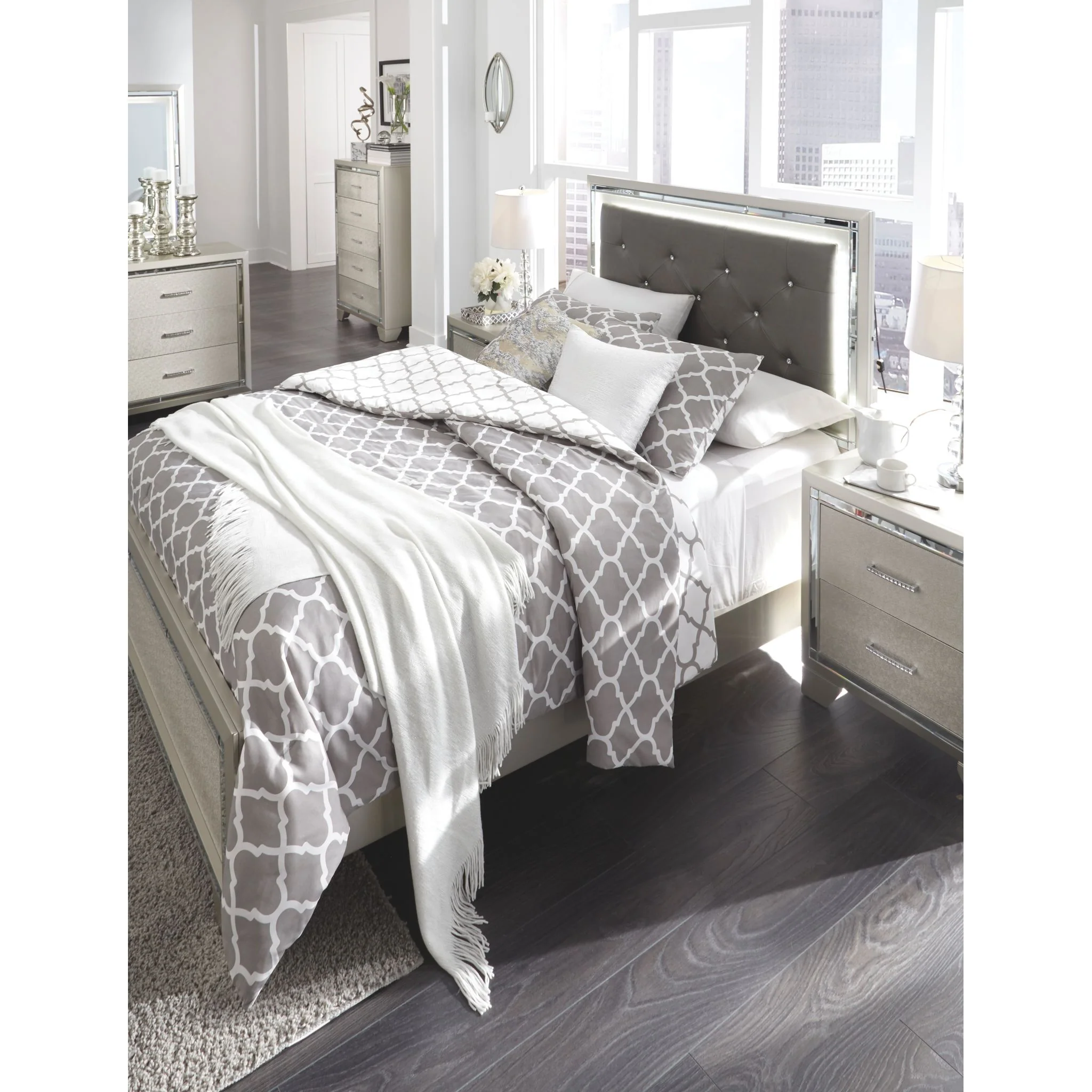 Lonnix 3 Piece Full Panel Bed - Image 8