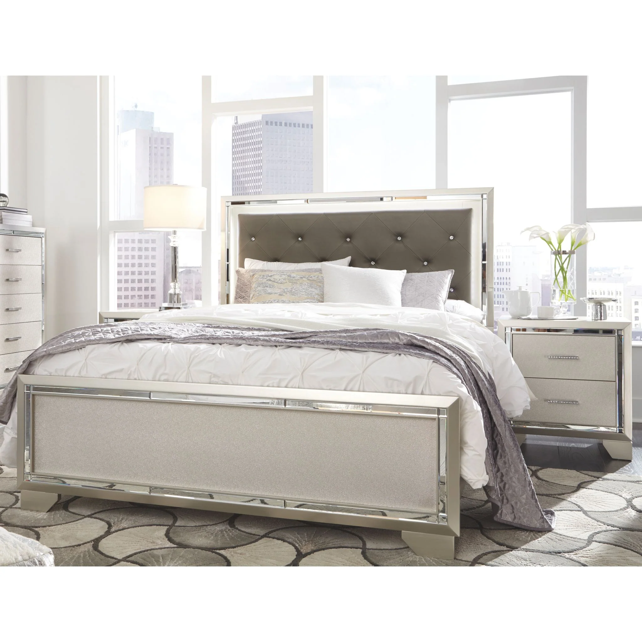 Lonnix 3 Piece Queen Panel Bed - Image 9