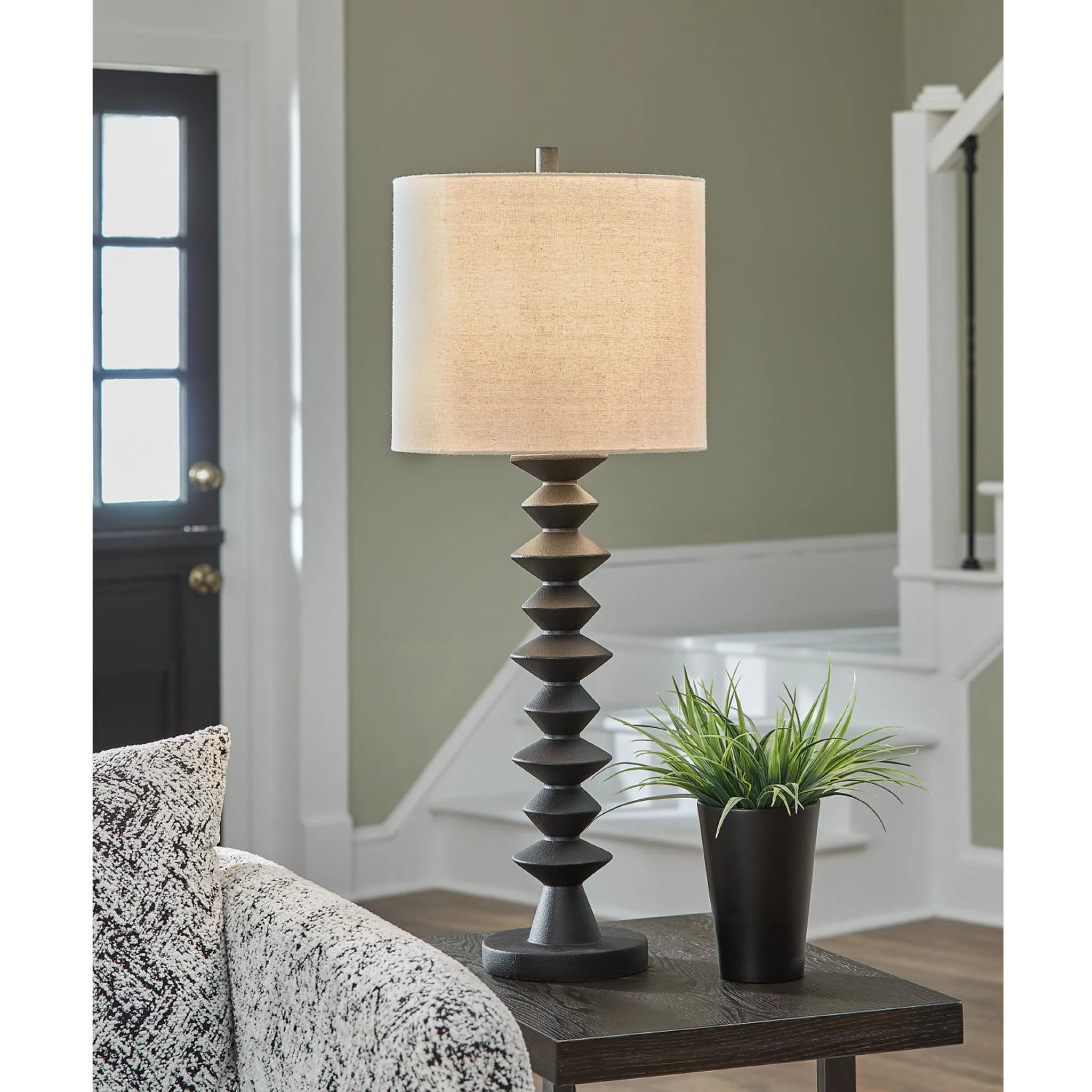 Luanndon Table Lamp - Image 2