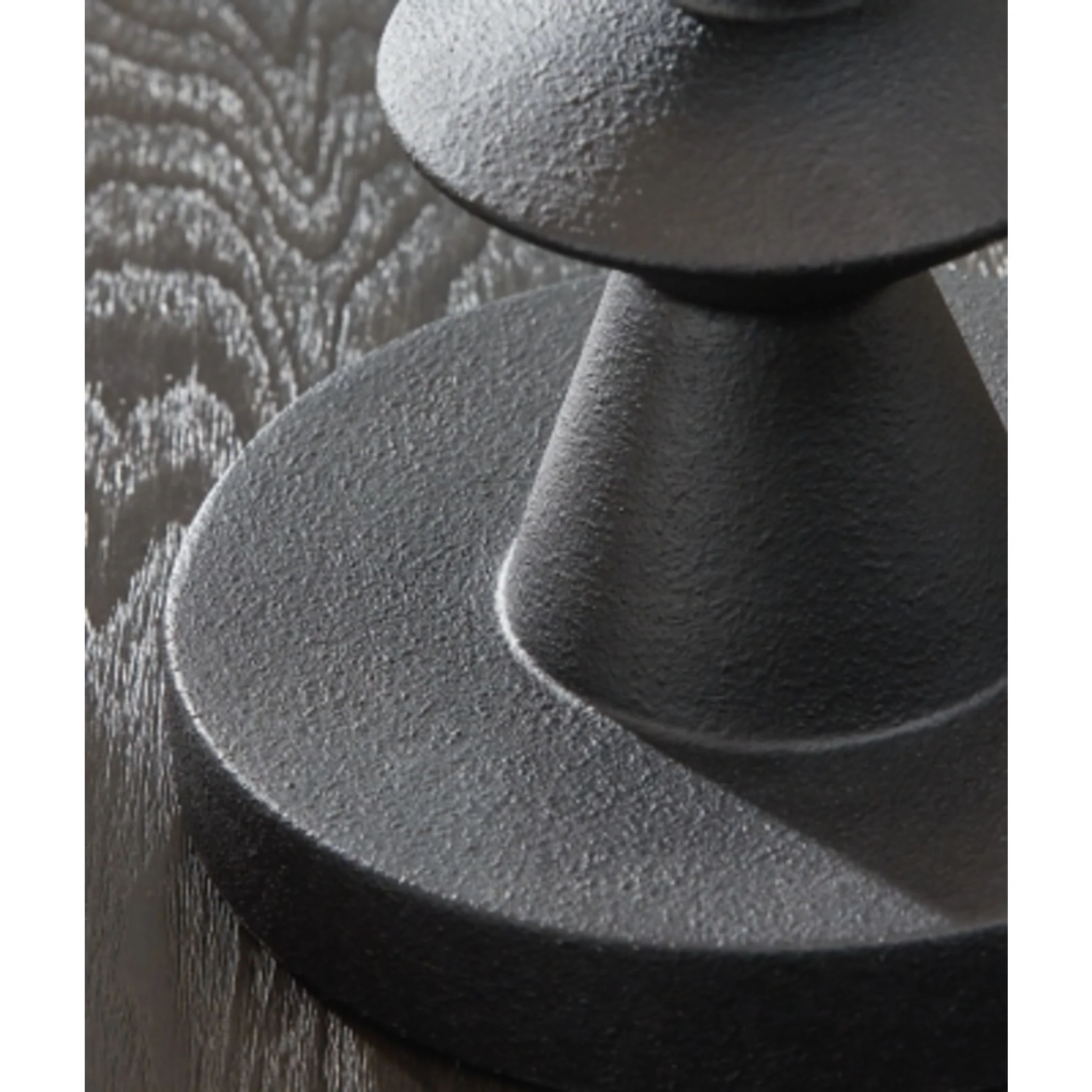 Luanndon Table Lamp - Image 4