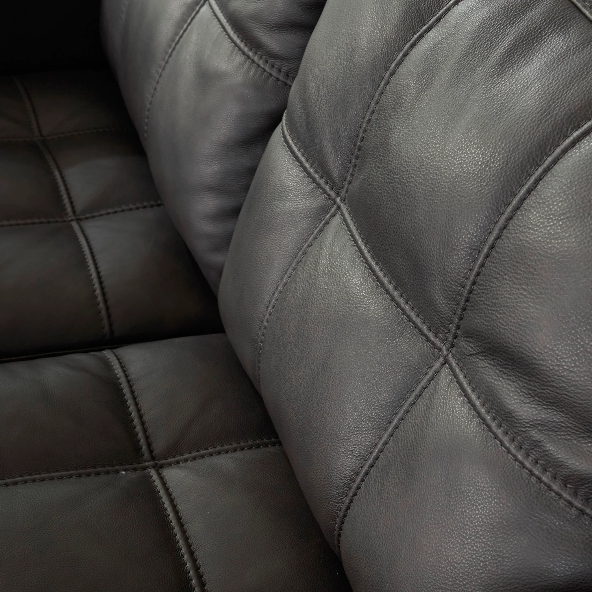 Luigi Sofa - Image 7