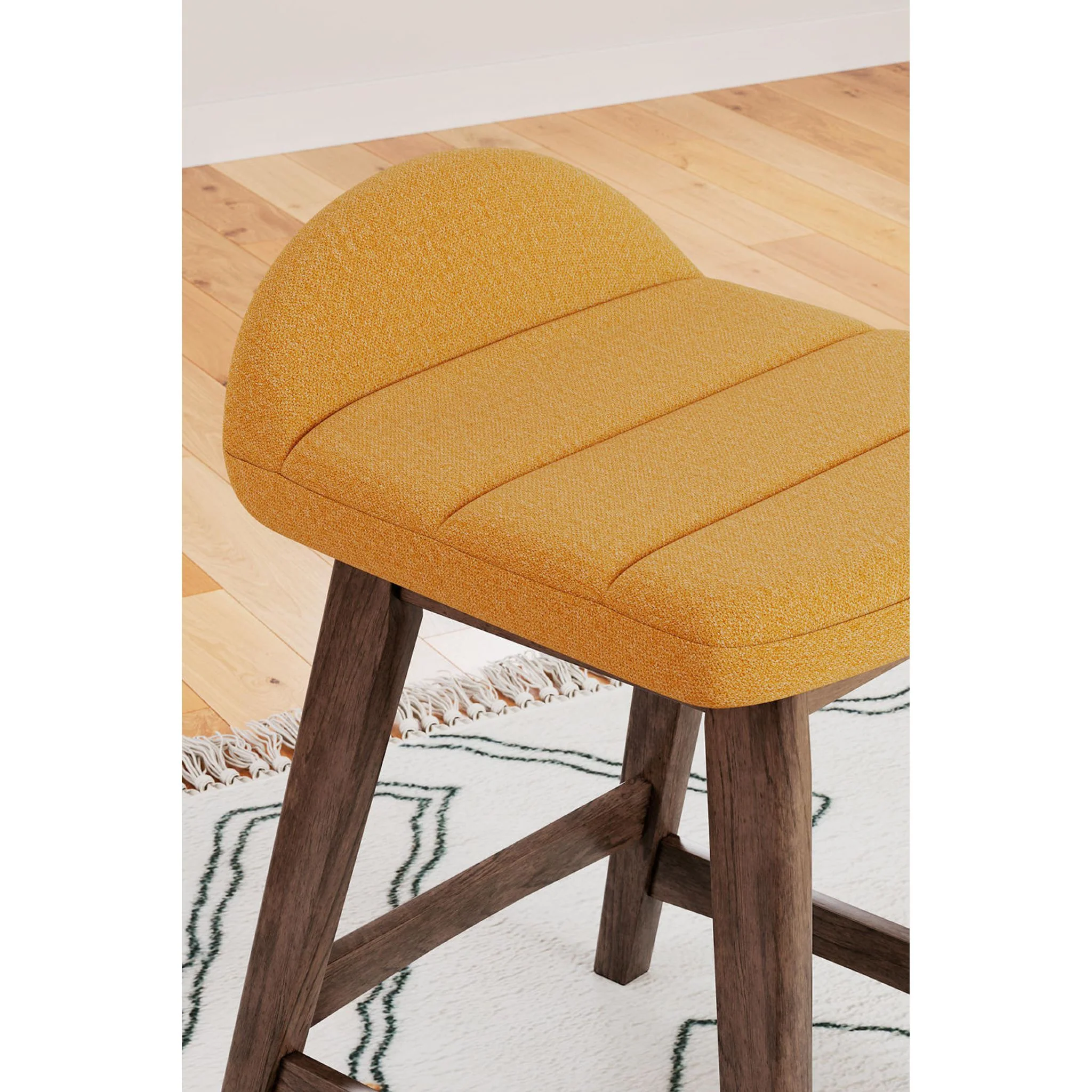 Lyncott Counter Dining Set - Image 78
