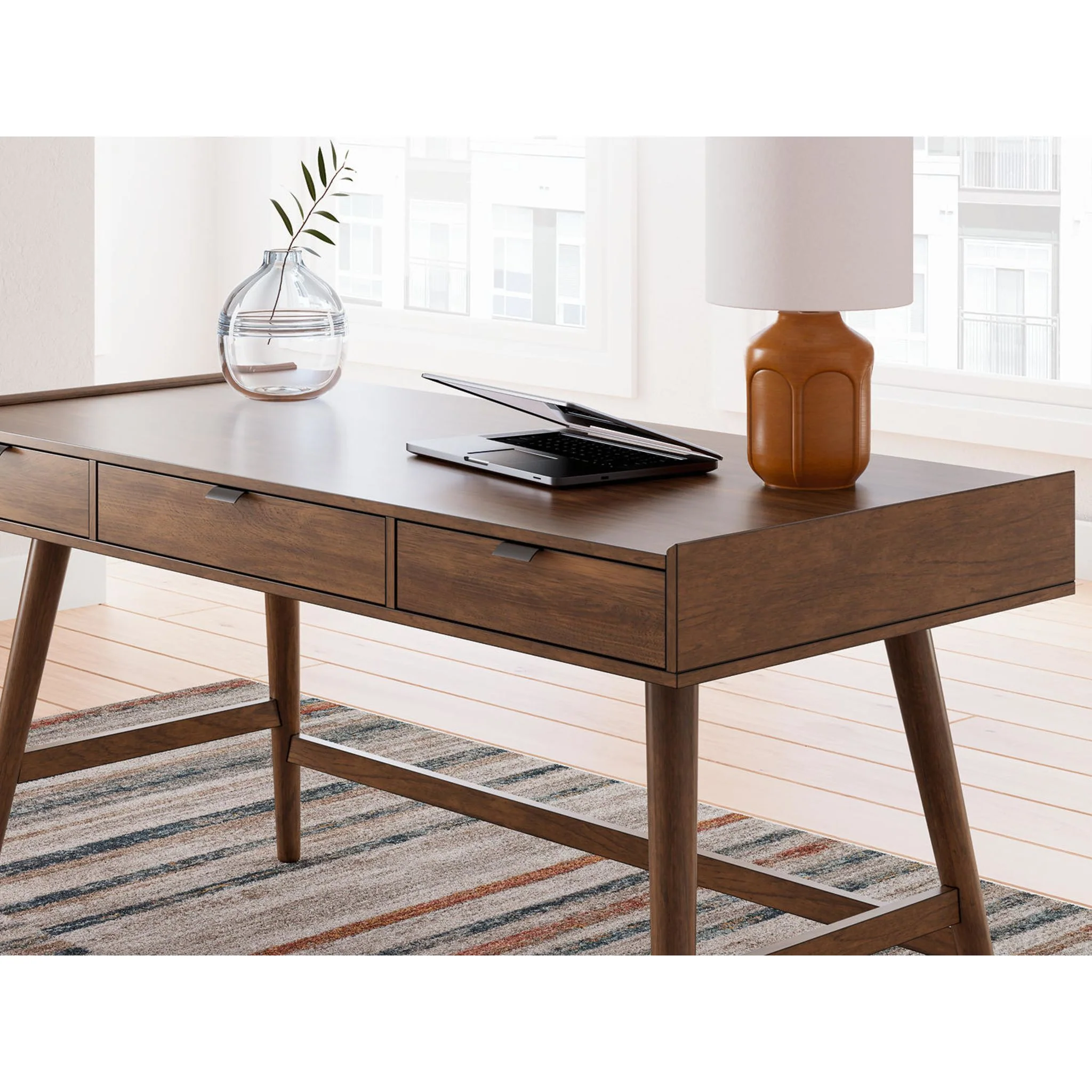 Lyncott Desk - Image 7
