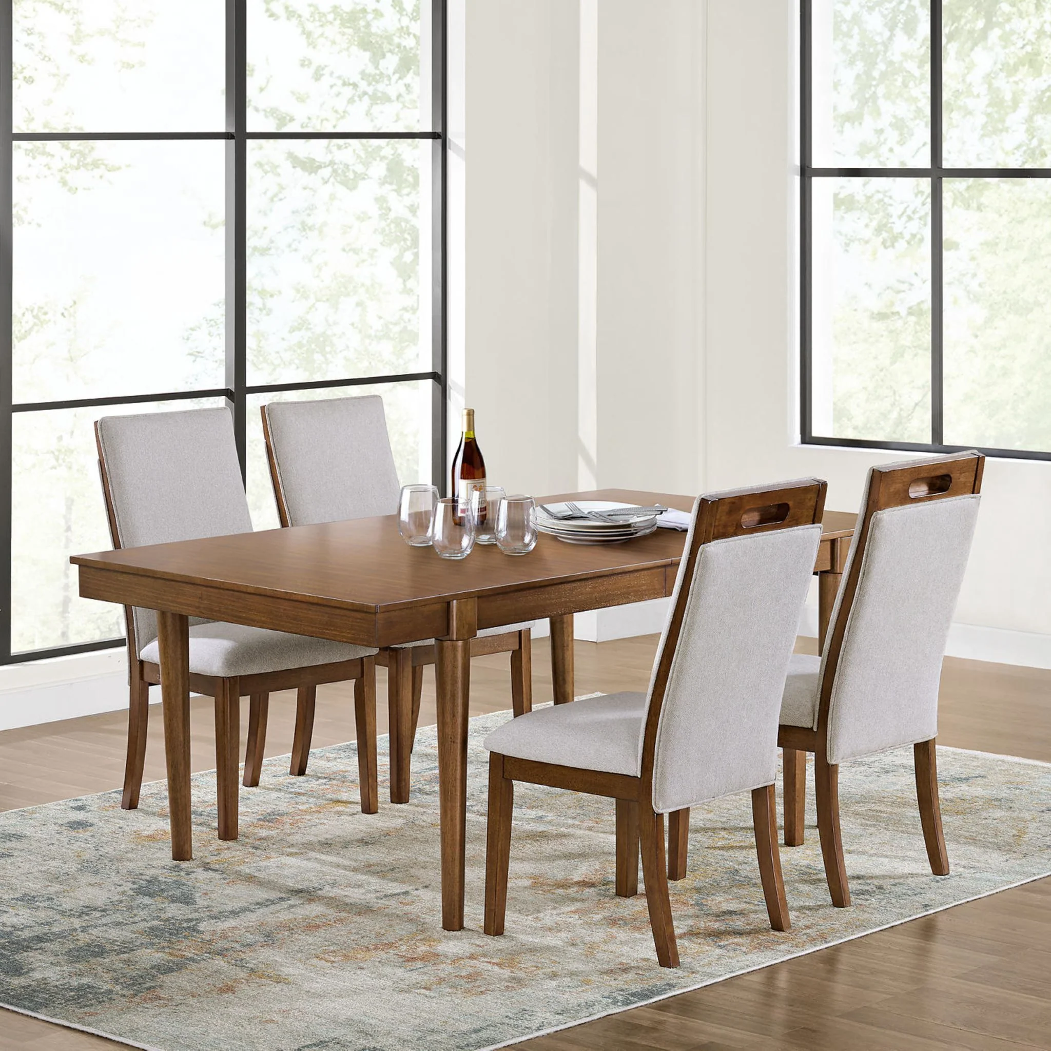 Lyncott Dining Set - Image 13