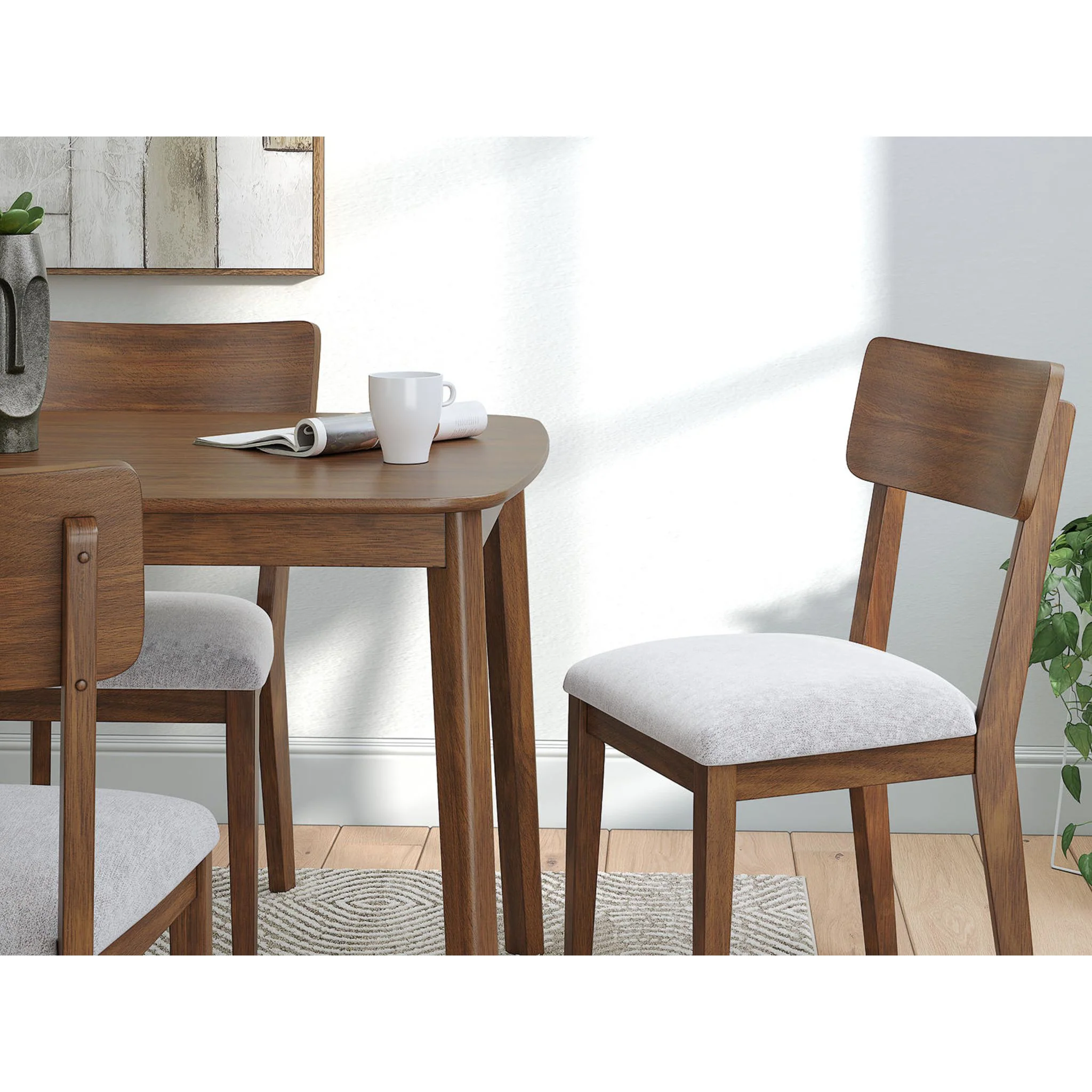 Lyncott Dining Set - Image 9