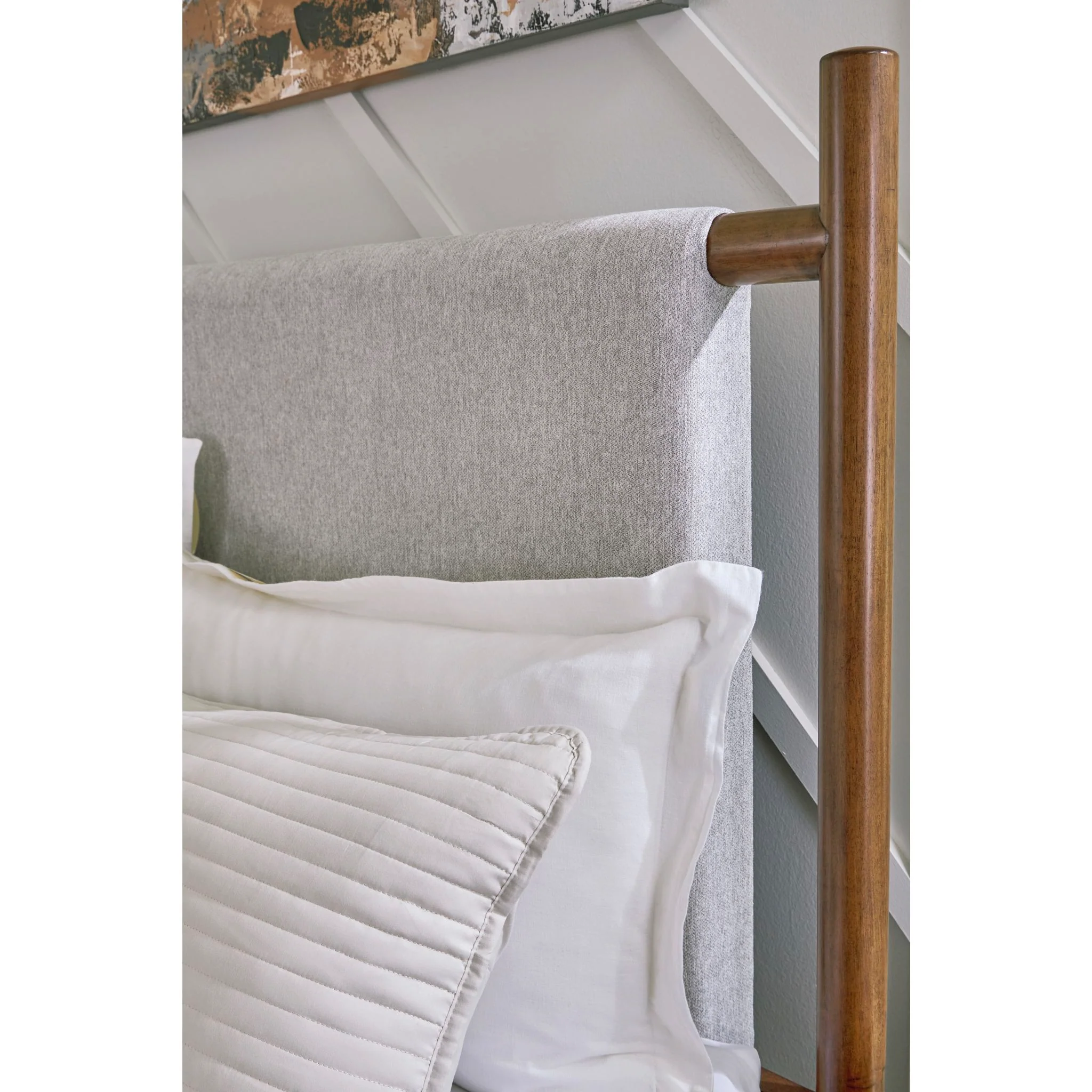 Lyncott Upholstered Bed - Image 25