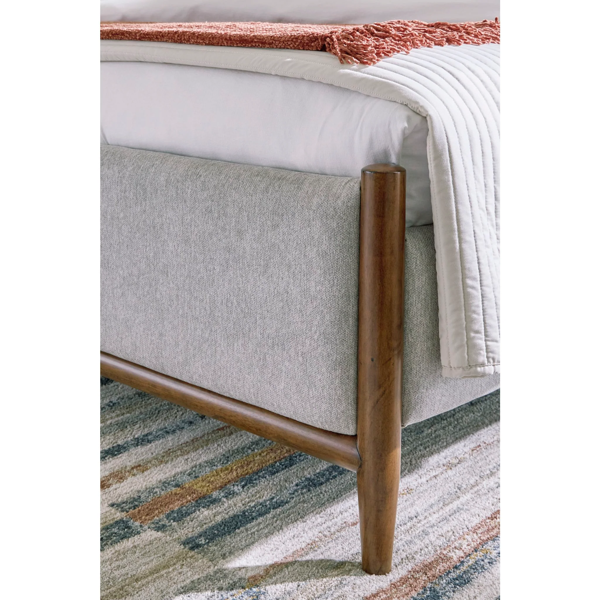 Lyncott Upholstered Bed - Image 6