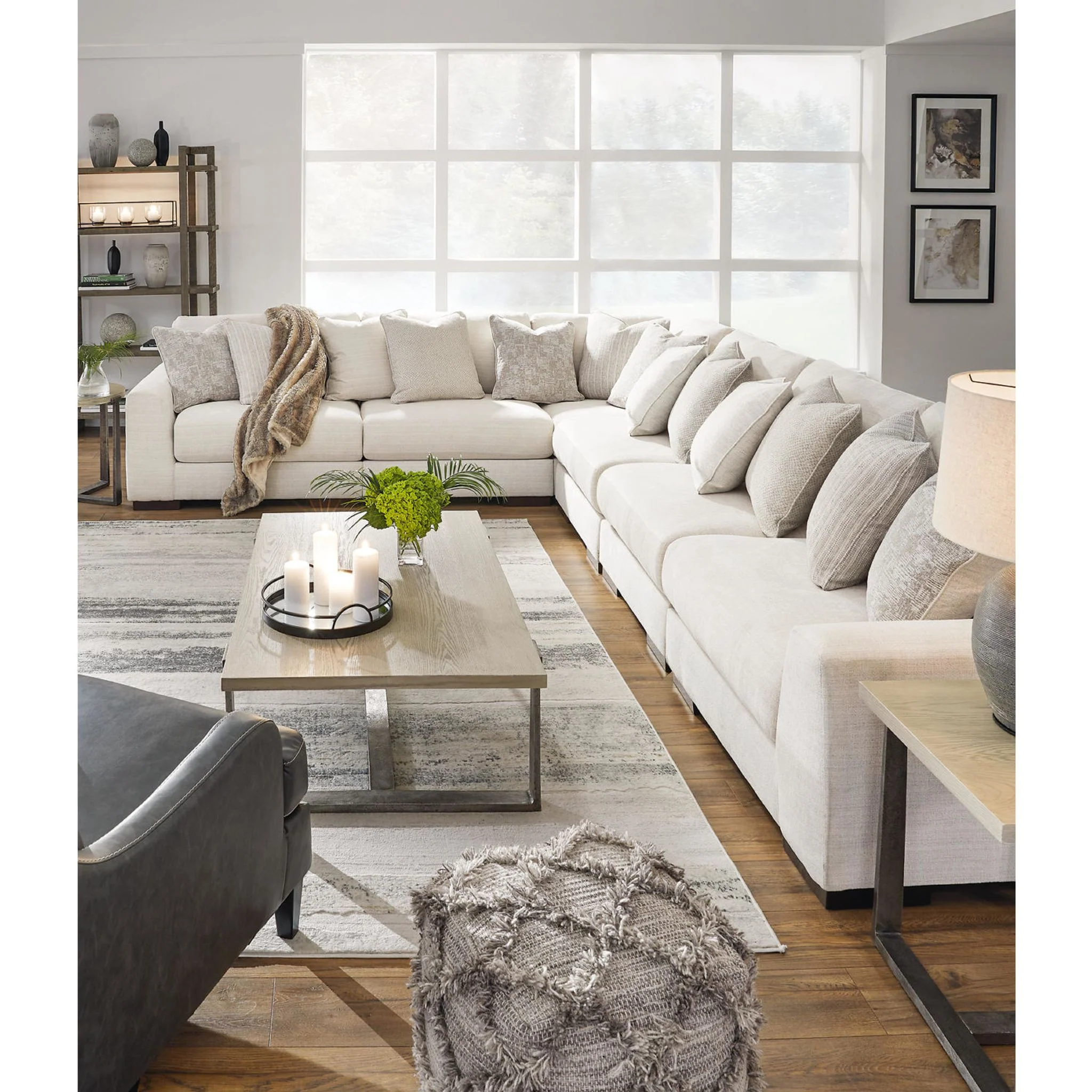 Lyndeboro-Exclusive 6 Piece Modular Sectional - Image 13
