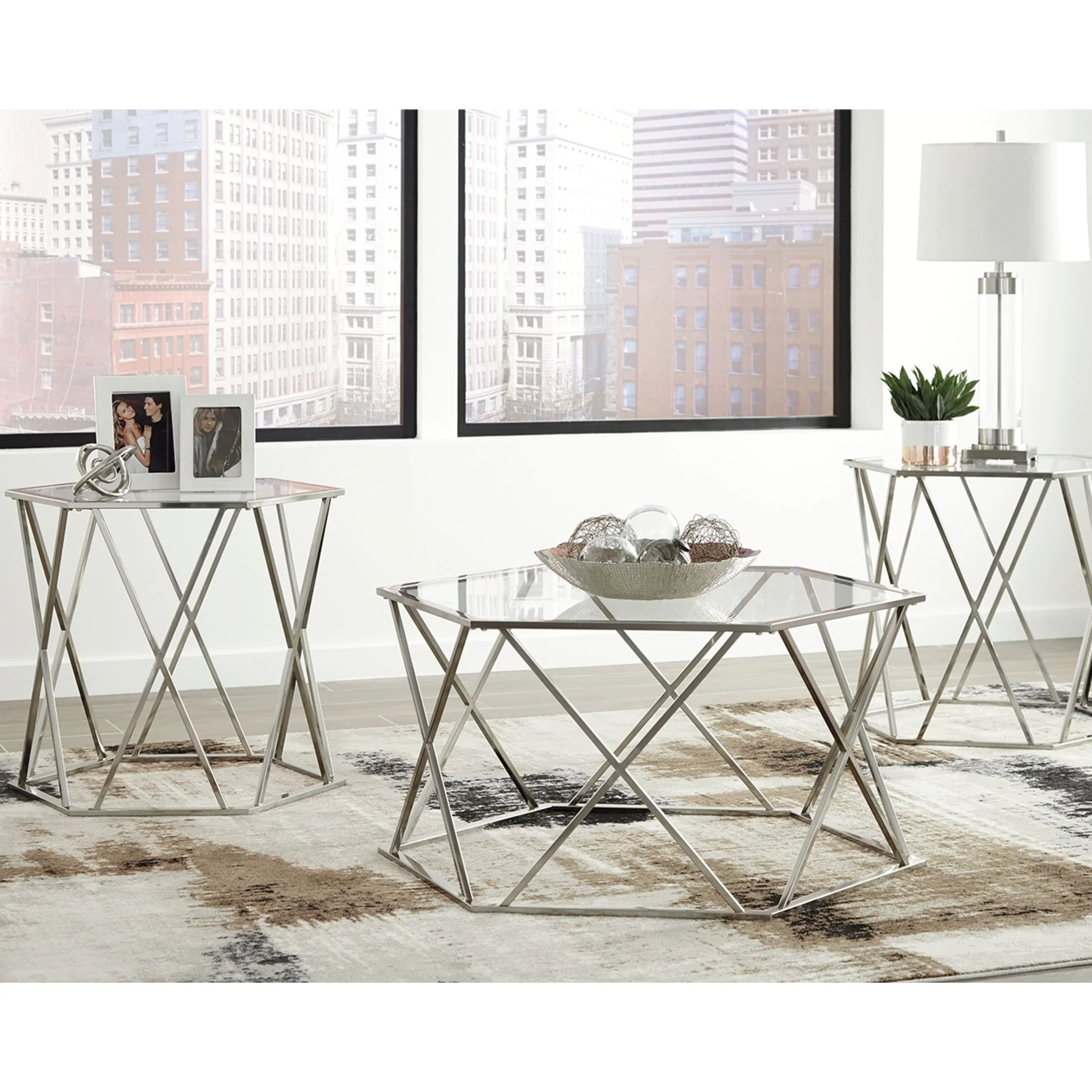 Madanere Occasional Table Set (set of 3) - Image 2